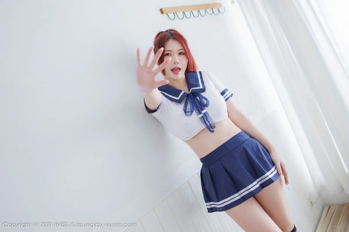 陈赞之-[IMISS爱蜜社]Vol.644_模特Evon陈赞之私房脱性感超短裙制服秀完美身材极致诱惑写真36P-第1章-图片2
