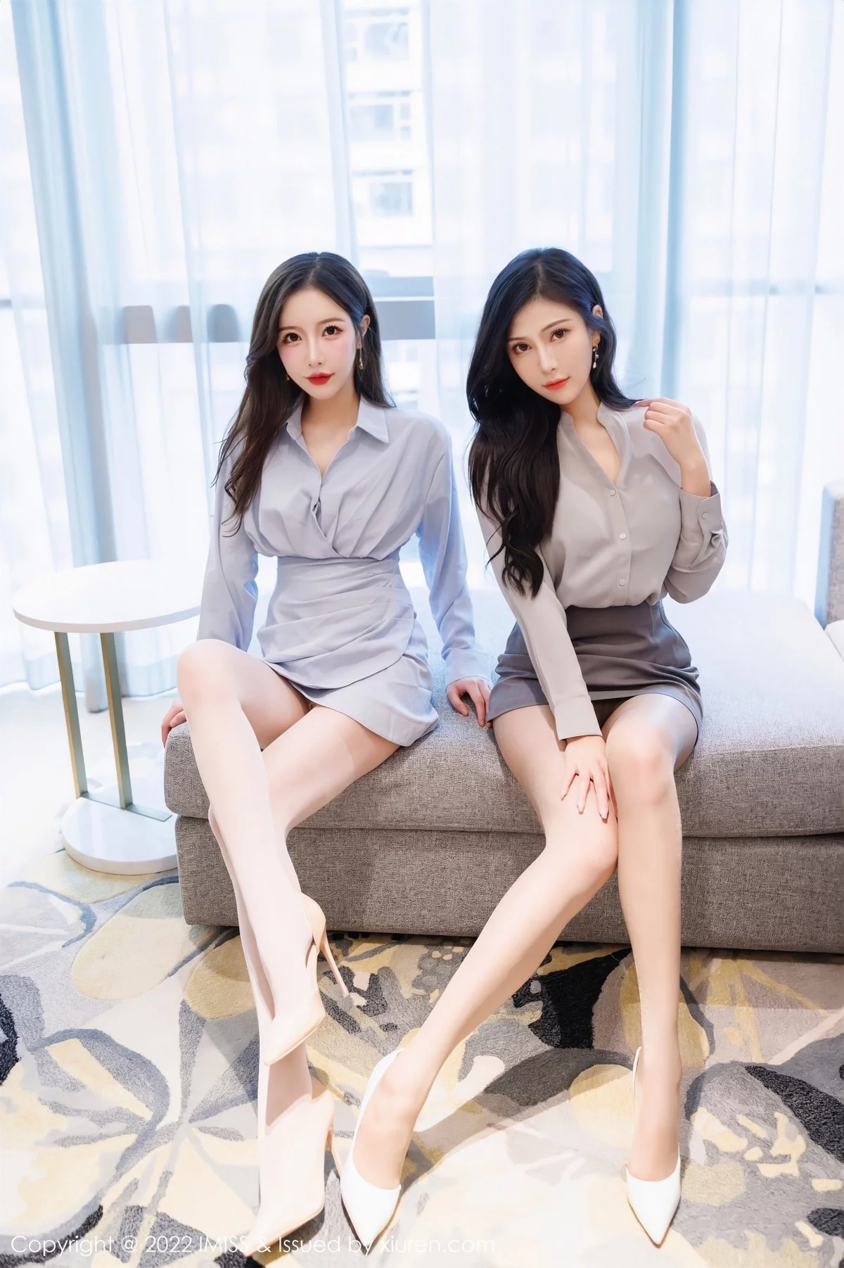 Lavinia-[IMISS爱蜜社]Vol.652_模特Lavinia＆LindaLinda合集私房性感内衣秀完美身材诱惑写真51P-第1章-图片1