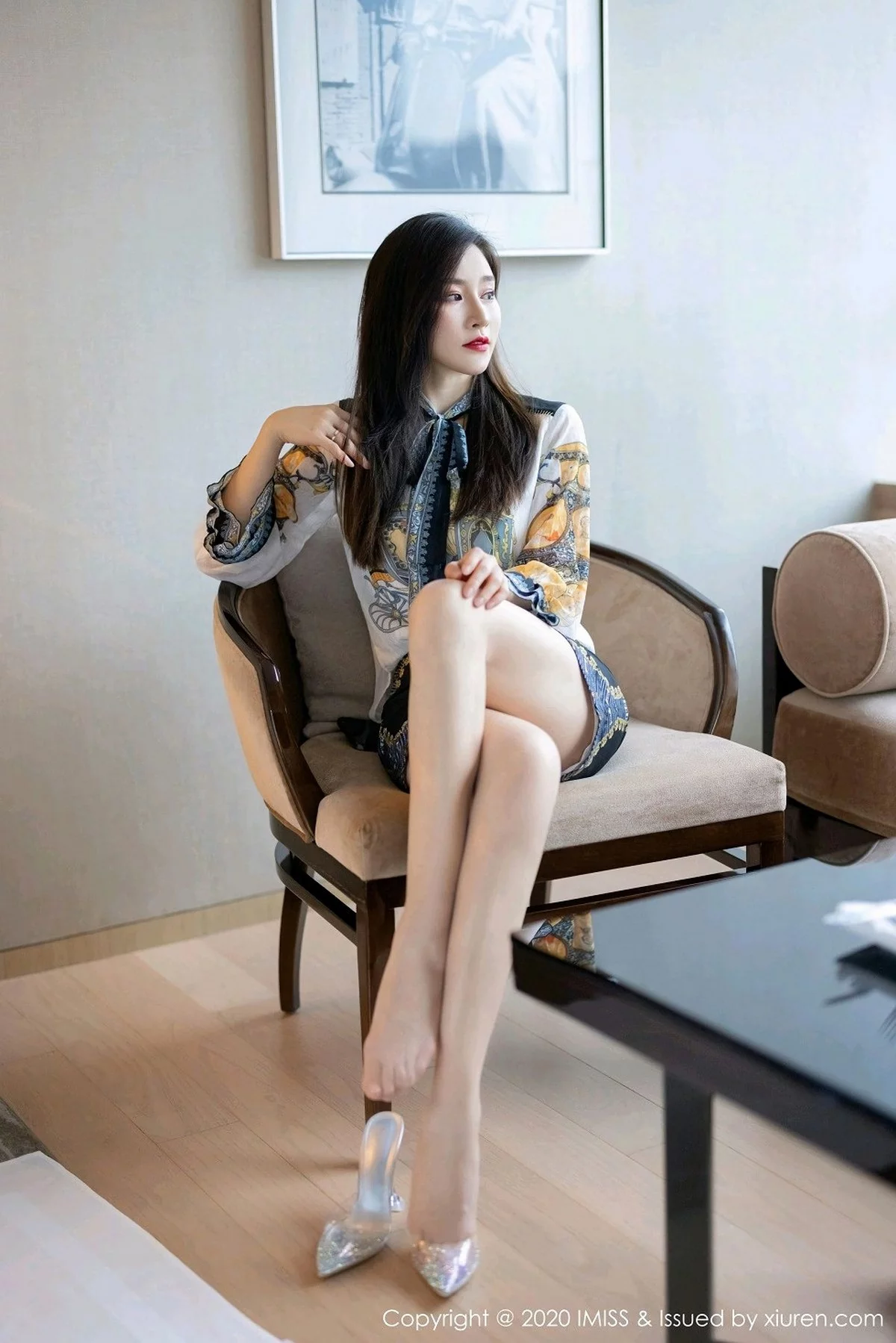 Vanessa-[IMISS爱蜜社]Vol.525_气质美女Vanessa私房床上性感内衣秀完美身材迷人诱惑写真56P-第1章-图片1