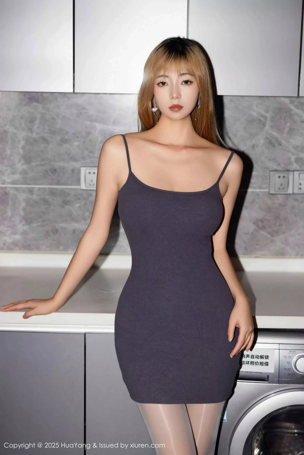 宋-KiKi-Vol.634_丽质模特宋-KiKi性感灰色吊带配超薄灰丝秀曼妙身姿迷人诱惑写真70P-第1章-图片3