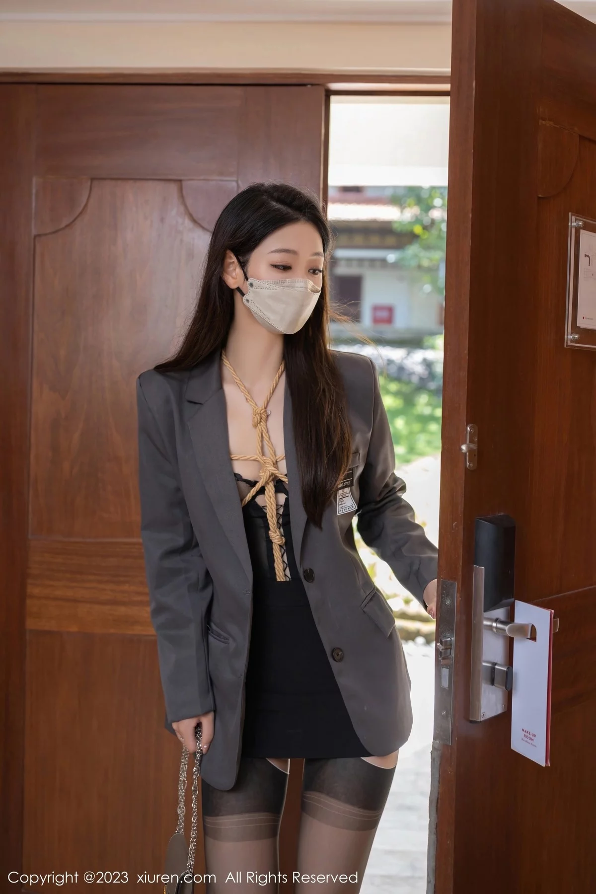模特唐安琪情趣捆绑黑色轻透薄纱内衣配黑丝吊袜惹火诱惑写真81P-第1章-图片2
