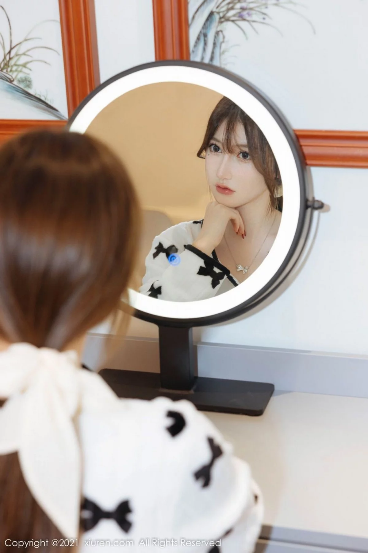 模特美桃酱女主持主题私房半脱露蕾丝内衣超薄肉丝迷人诱惑写真80P-第1章-图片2