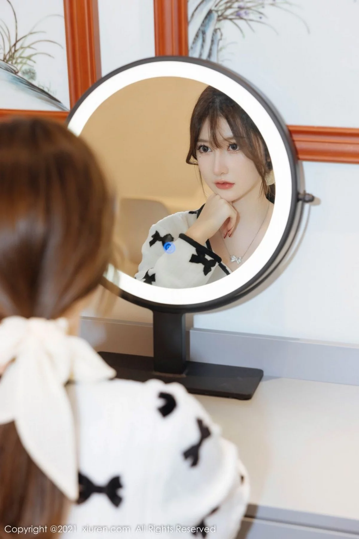 模特美桃酱女主持主题私房半脱露蕾丝内衣超薄肉丝迷人诱惑写真80P-第1章-图片3