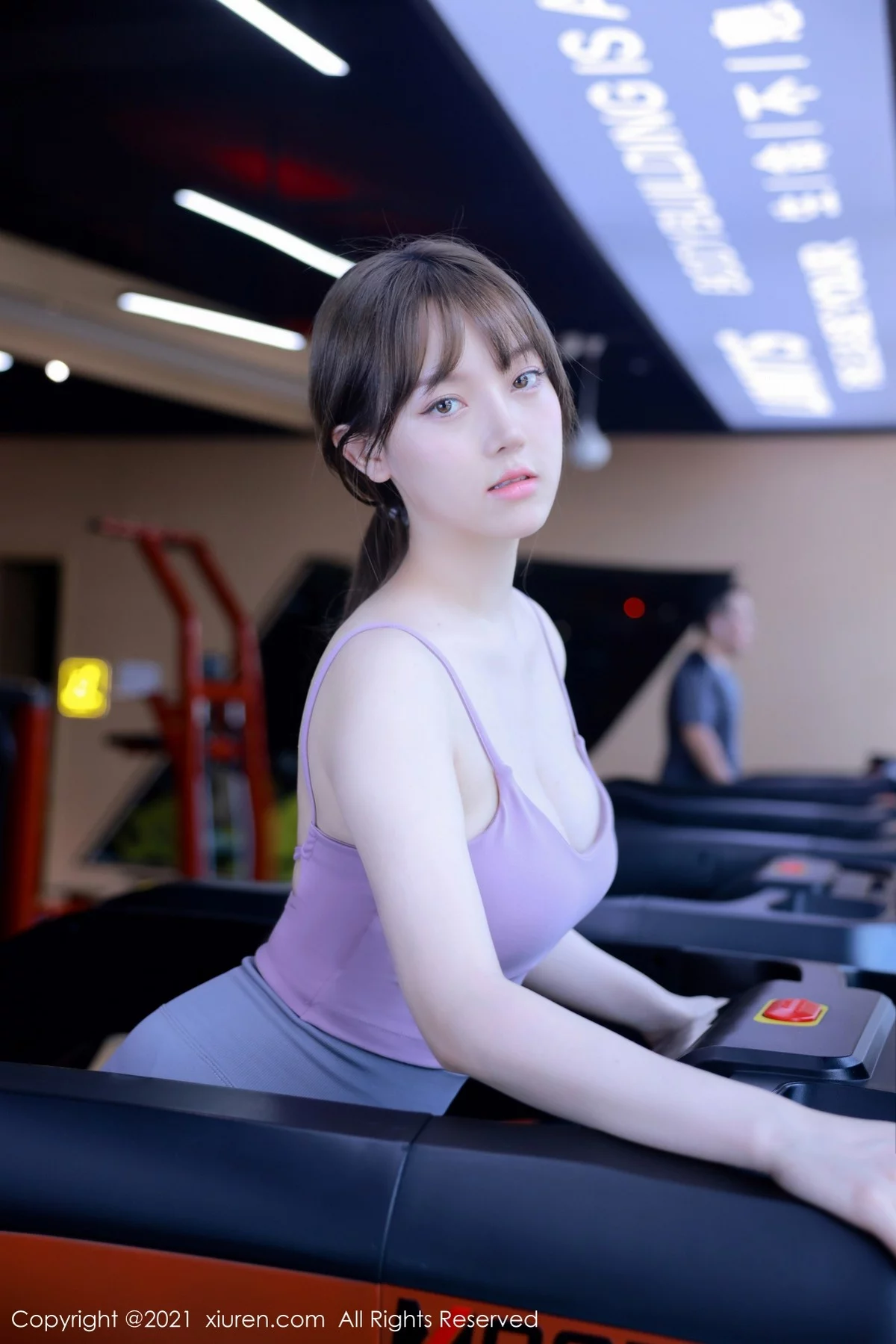 模特豆瓣酱健身房主题性感紧身运动衣秀丰满身材迷人诱惑写真47P-第1章-图片3