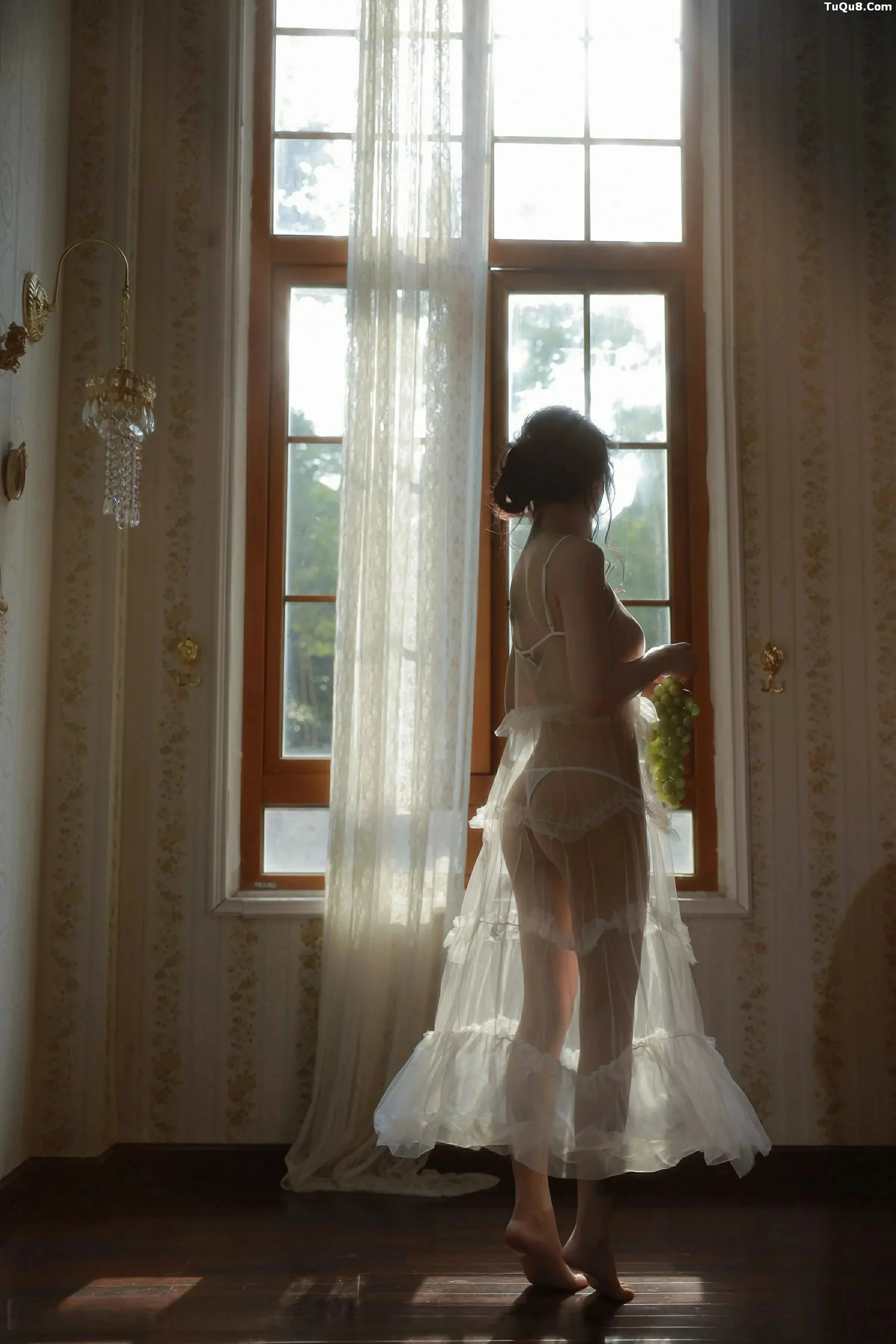 模特佘贝拉Bella性感连衣长裙露白色情趣内衣秀完美身材诱惑写真73P-第1章-图片3