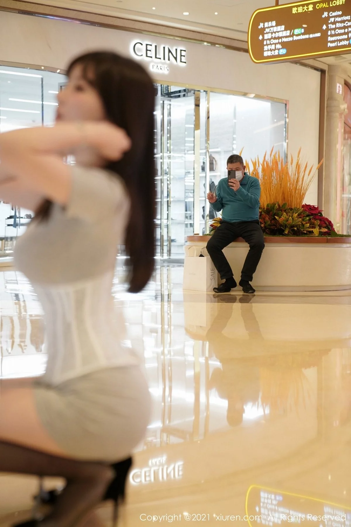 嫩模糯美子Mini澳门旅拍紧身内衣秀绝佳身材童颜巨乳诱惑写真60P-第1章-图片3