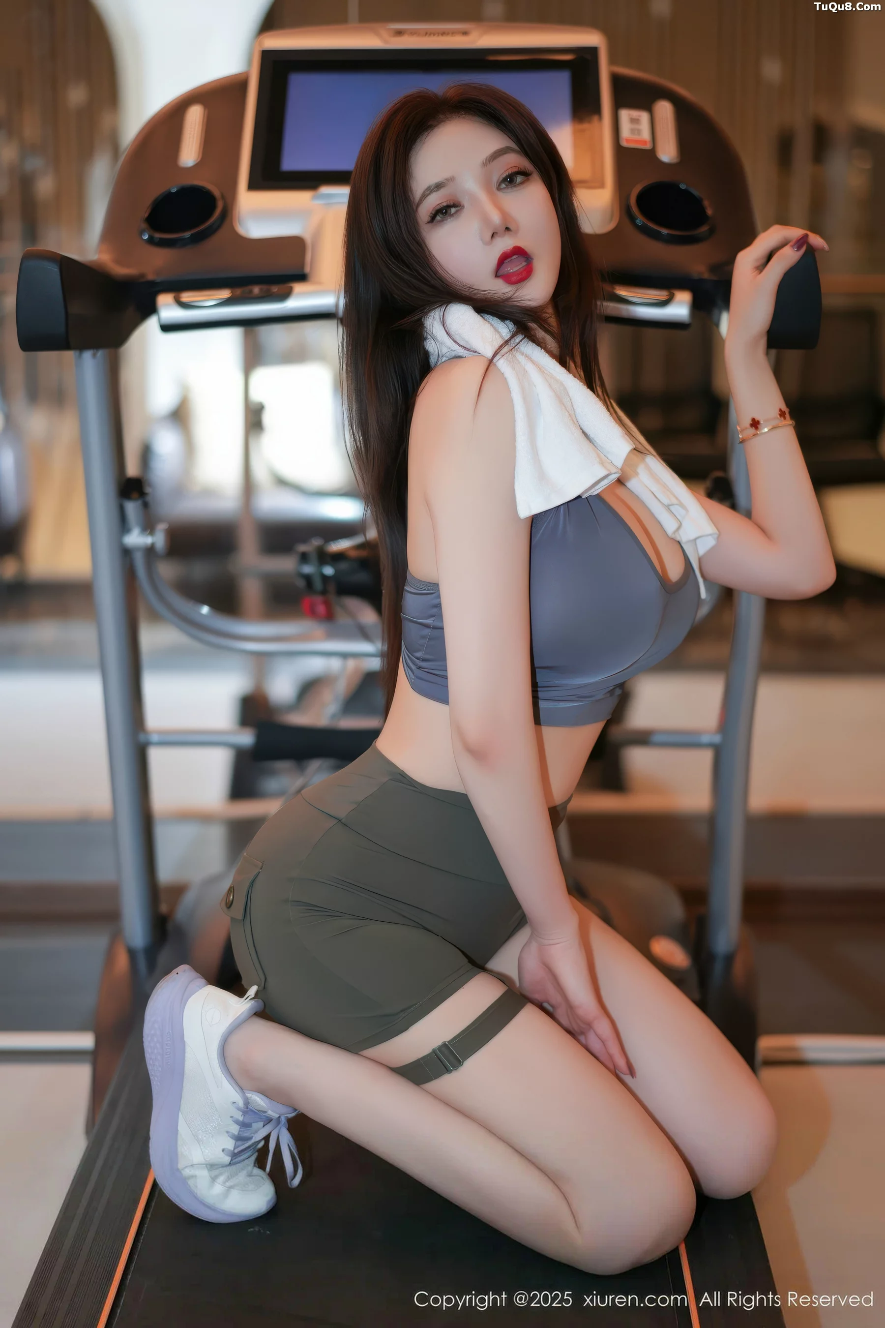 女神心妍小公主健身房性感深色运动服秀丰满身材迷人诱惑写真52P-第8章-图片1