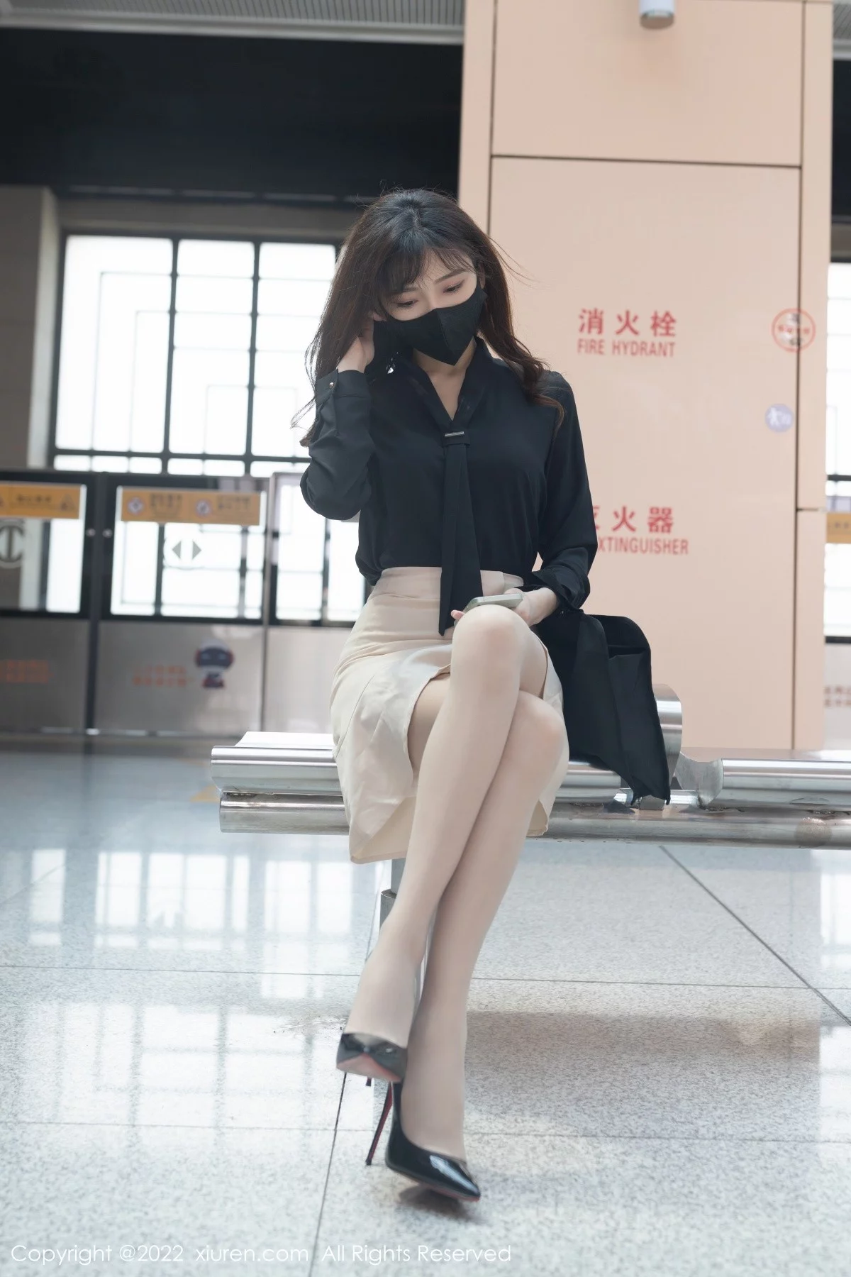 模特陆萱萱珠三角旅拍脱职业装露性感内衣配开档肉丝诱惑写真76P-第1章-图片3