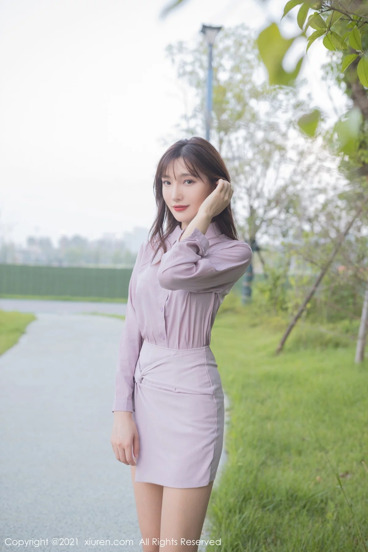 模特陆萱萱下班回家主题私房半脱露性感内衣配无内肉丝诱惑写真80P-第1章-图片2