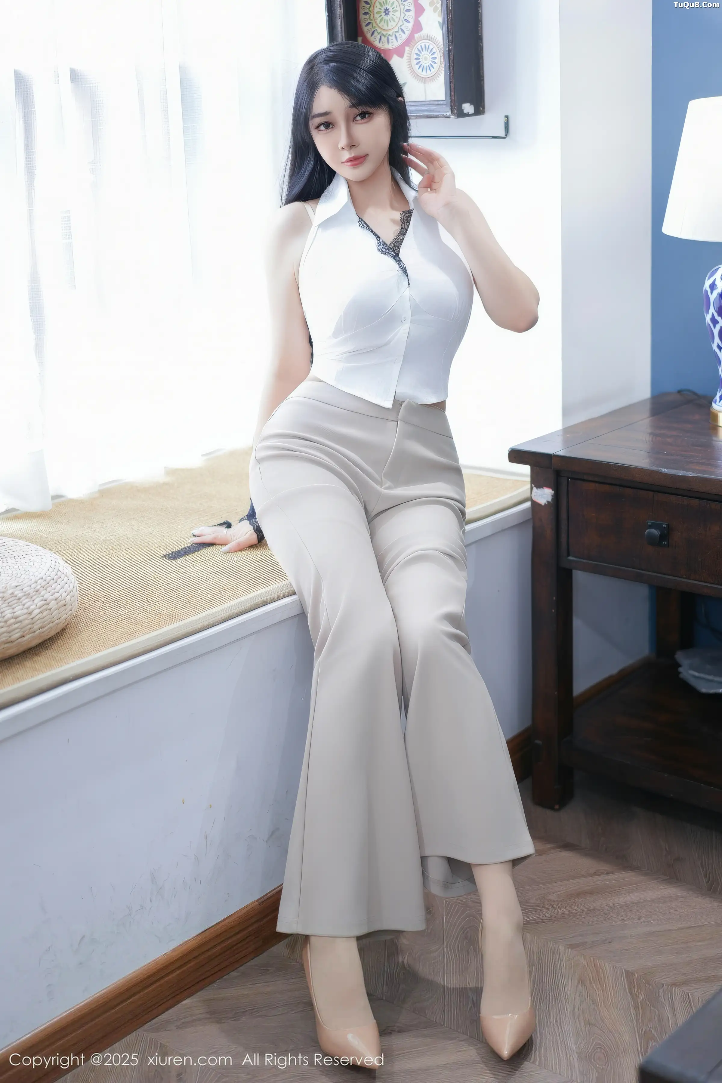 模特凯竹法师性感浅色内衣配超薄肉丝秀丰腴多姿身材诱惑写真67P-第1章-图片1