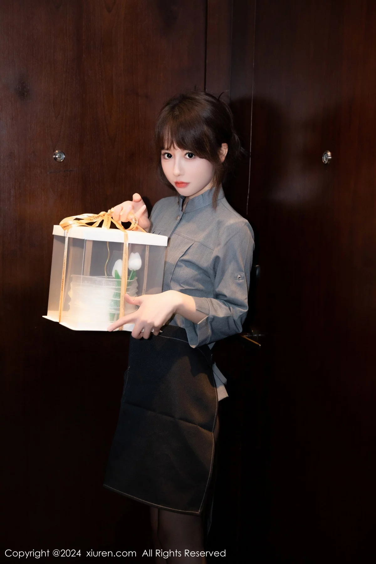 模特金tiao性感灰色上衣配黑短裙露超薄黑丝秀曼妙身姿诱惑写真74P-第1章-图片1