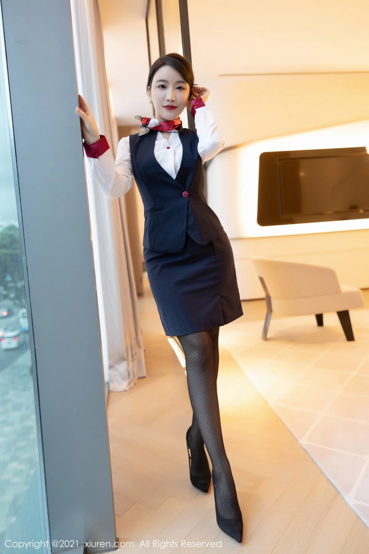 女神Cherry绯月樱深圳旅拍典雅职业装半脱秀完美身材诱惑写真81P-第1章-图片2