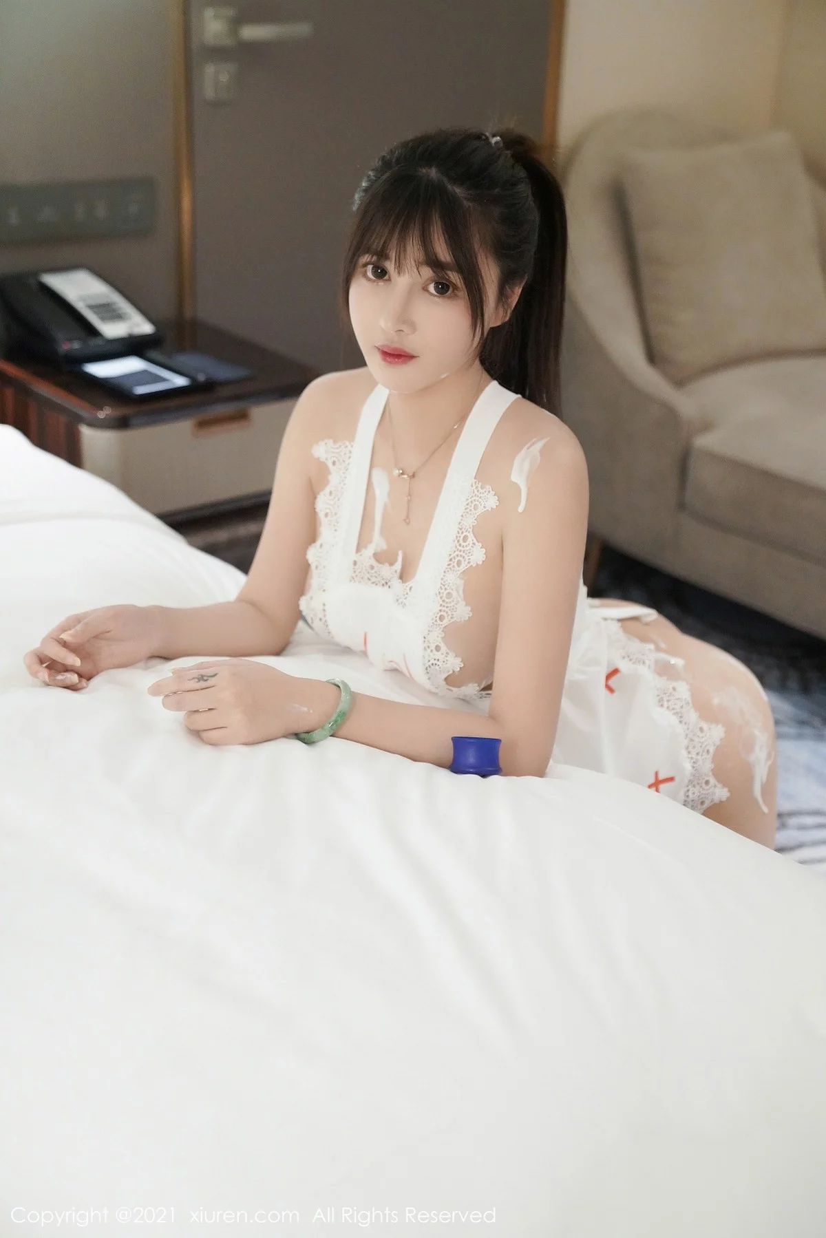 嫩模萌奈子白色情趣内衣主题私房真空露火辣身材极致诱惑写真40P-第1章-图片3
