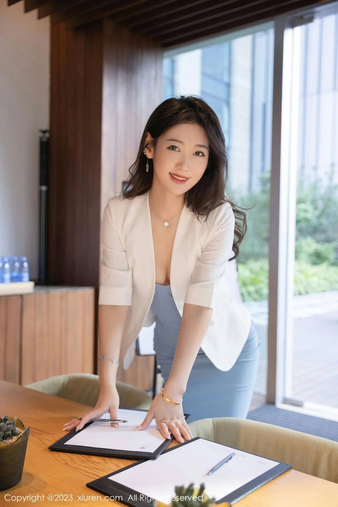 模特唐安琪性感OL职业装配超薄肉丝秀曼妙身姿迷人诱惑写真83P-第1章-图片2