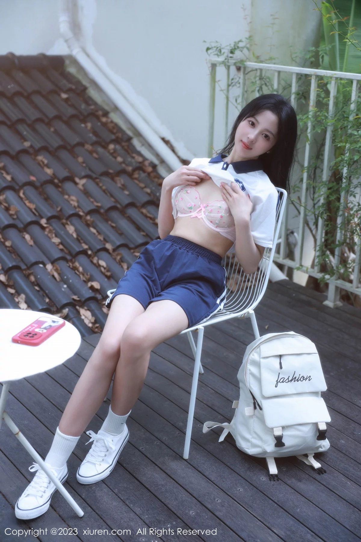 新人模特糖豆sisi脱性感学妹制服露淡粉色轻透内衣迷人诱惑写真54P-第1章-图片2