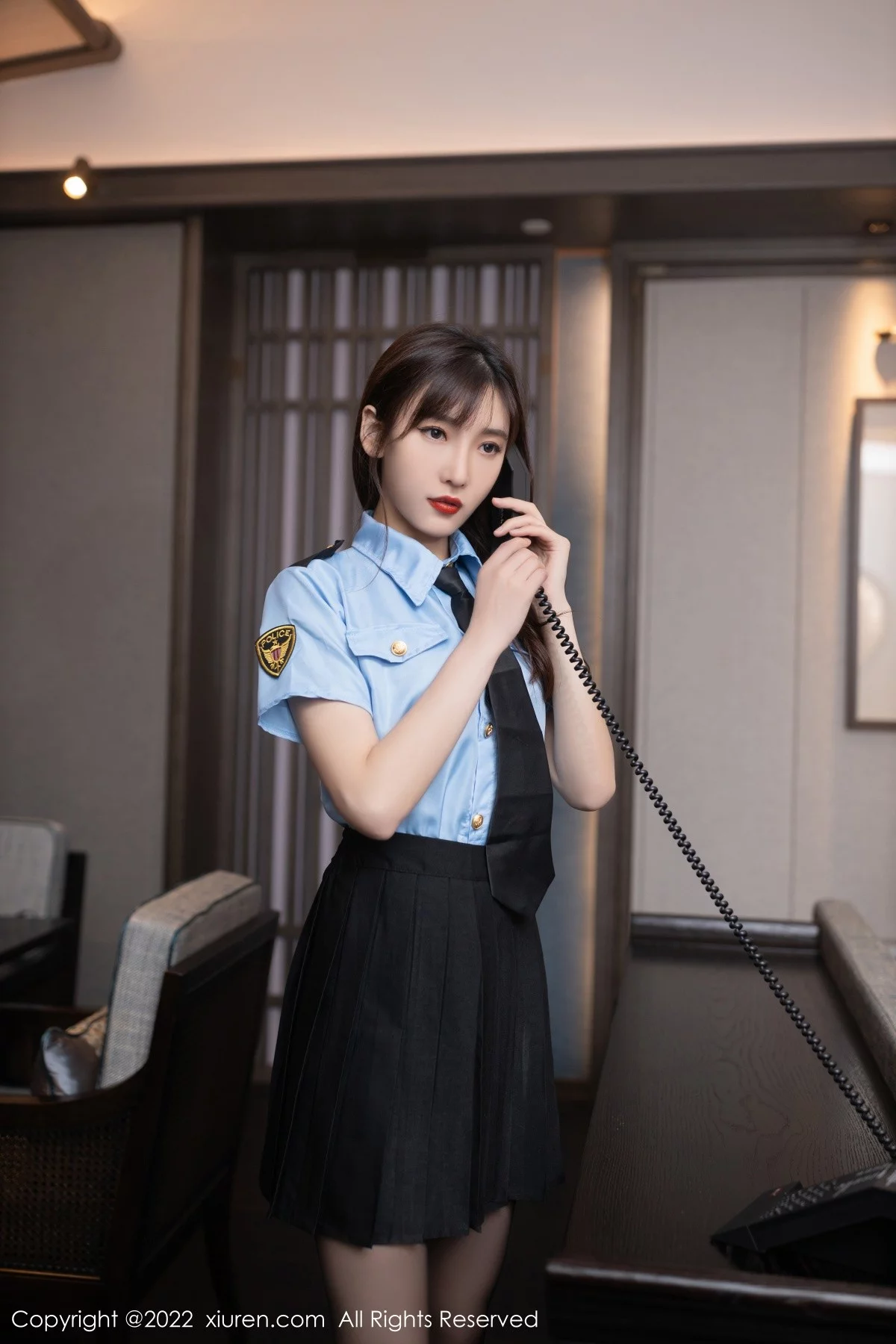 模特陆萱萱性感女警官制服半脱露深蓝色蕾丝内衣完美诱惑写真84P-第1章-图片2