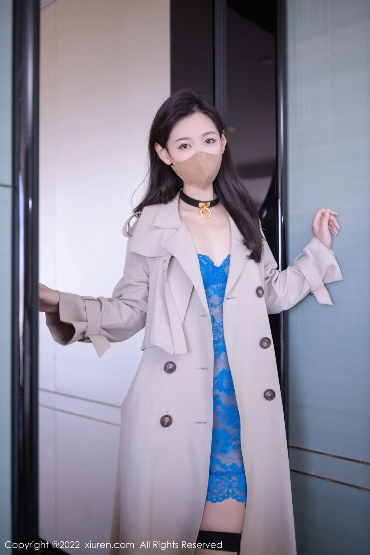 模特唐安琪性感蓝色蕾丝轻透服配原色丝袜秀曼妙身姿诱惑写真76P-第1章-图片1