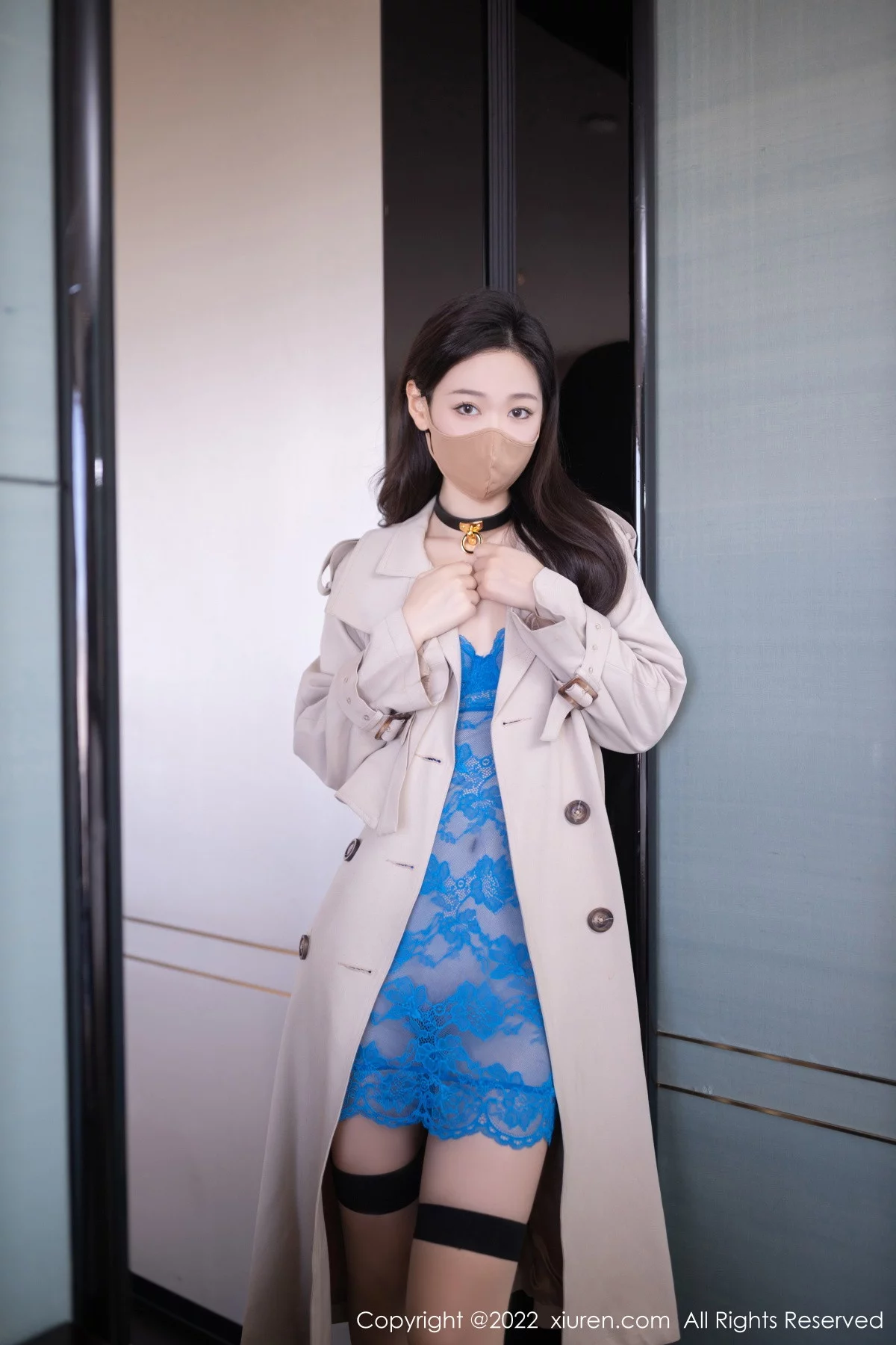 模特唐安琪性感蓝色蕾丝轻透服配原色丝袜秀曼妙身姿诱惑写真76P-第1章-图片3