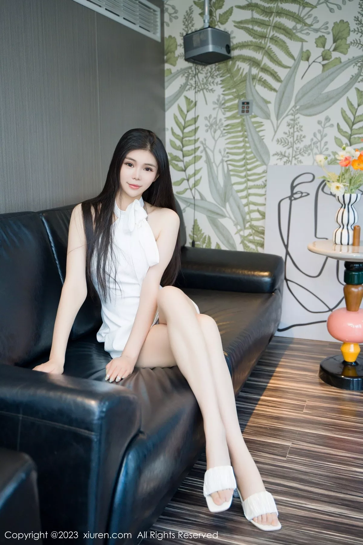 模特雪糕CiCi白色连衣短裙露锁链情趣内衣秀完美身材诱惑写真68P-第1章-图片2