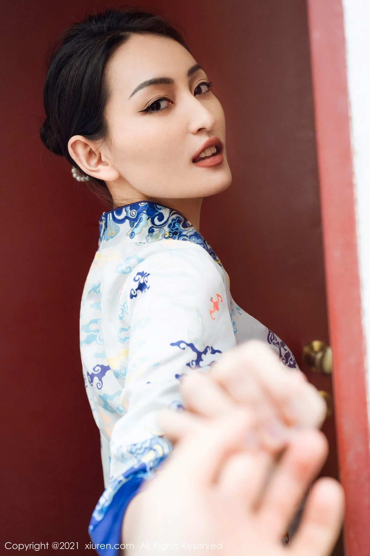 嫩模陈舒羽旗袍女友主题半脱露性感内衣秀完美身材诱惑写真46P-第1章-图片3