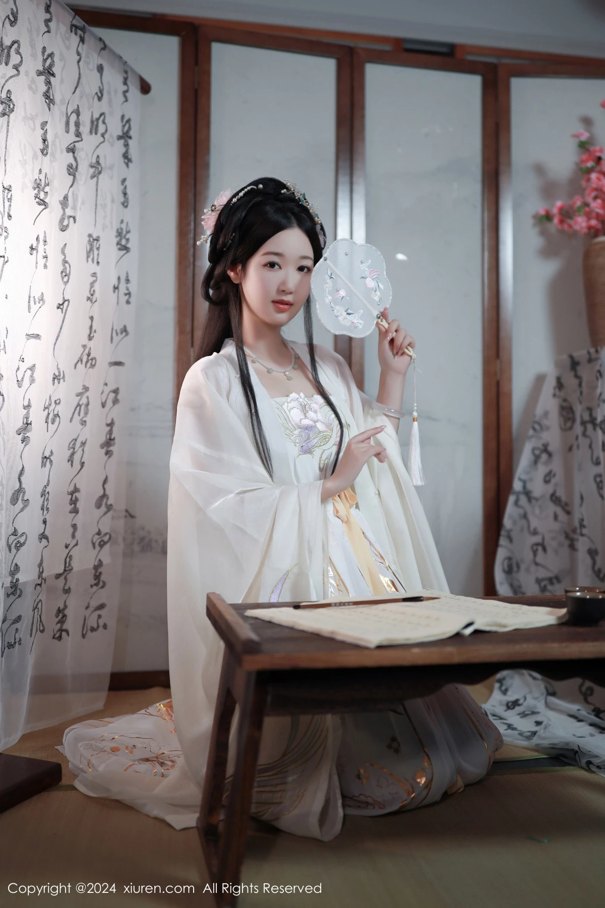 模特唐安琪性感浅色古装服饰配超薄无内肉丝秀曼妙身姿诱惑写真81P-第1章-图片3