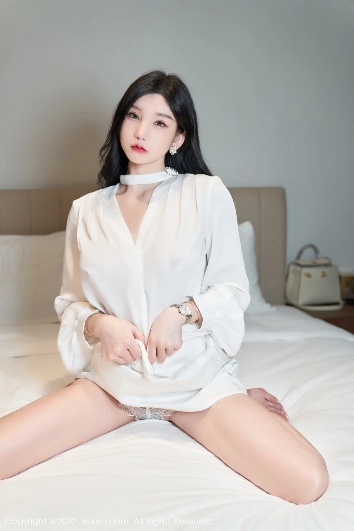 女神周于希Sally私房简约白色服半脱露蕾丝内裤秀翘臀诱惑写真77P-第1章-图片3