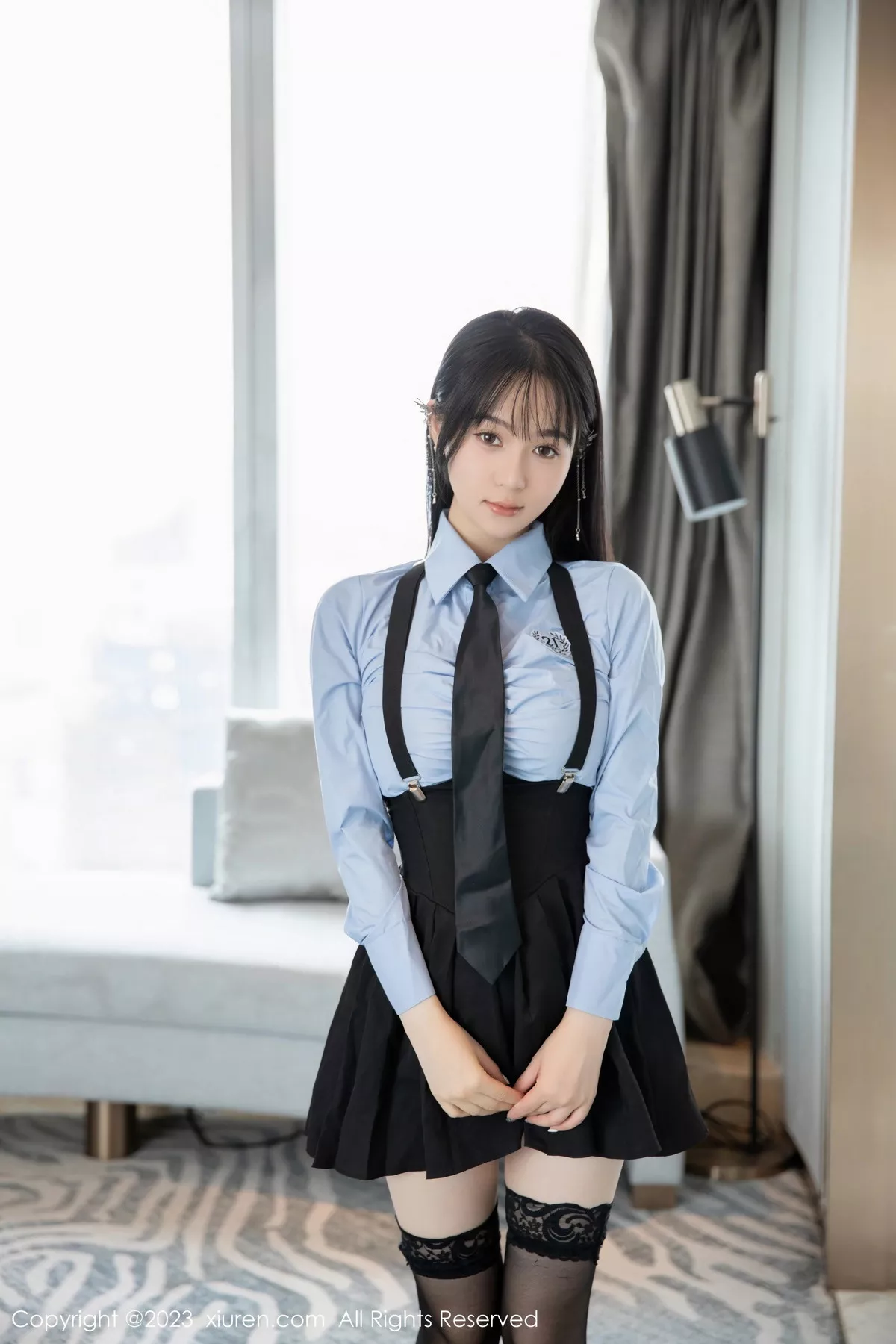 模特柚琪Rich性感学妹装扮半脱露黑色内衣秀丰腴美臀诱惑写真76P-第1章-图片2