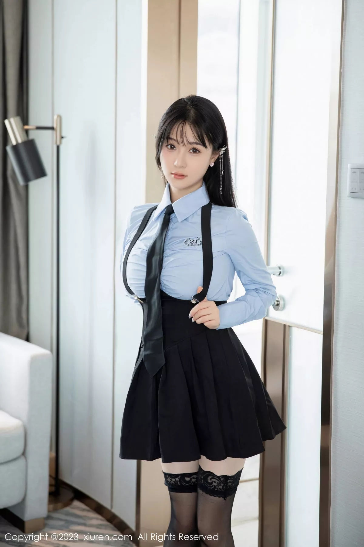 模特柚琪Rich性感学妹装扮半脱露黑色内衣秀丰腴美臀诱惑写真76P-第1章-图片3