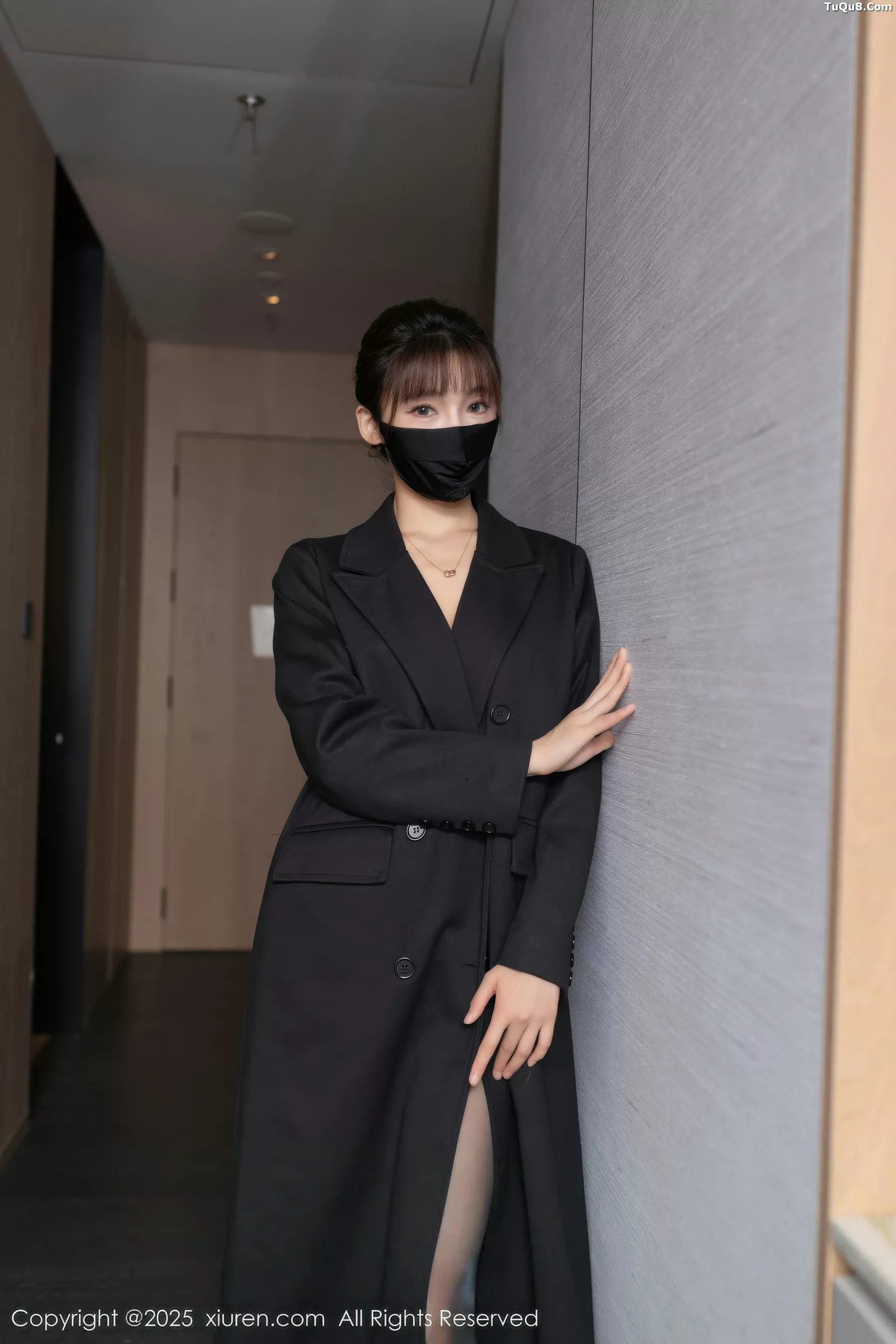 模特陆萱萱性感黑色风衣露黑色蕾丝内衣配超薄黑丝极致魅惑写真77P-第1章-图片2