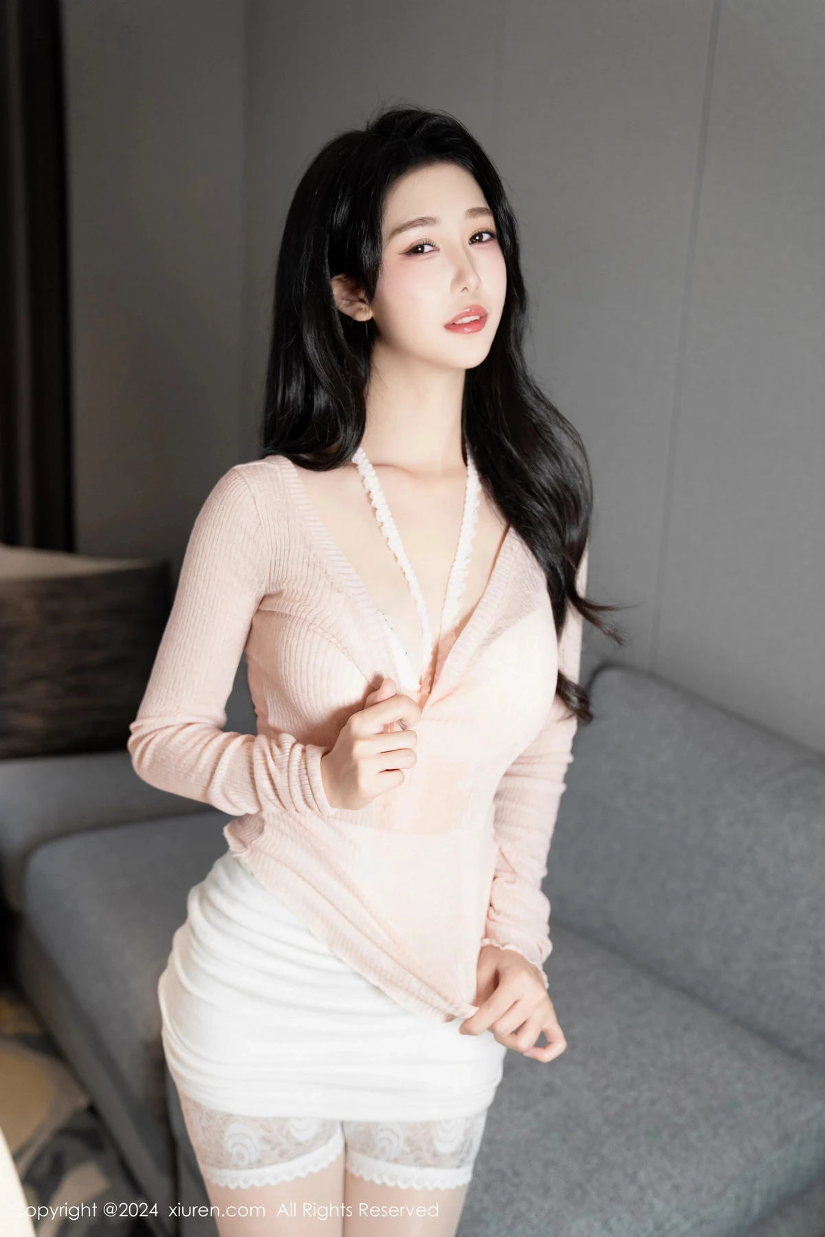 模特利世情节拍摄性感浅粉上衣配短裙露淡粉内衣完美诱惑写真105P-第1章-图片3