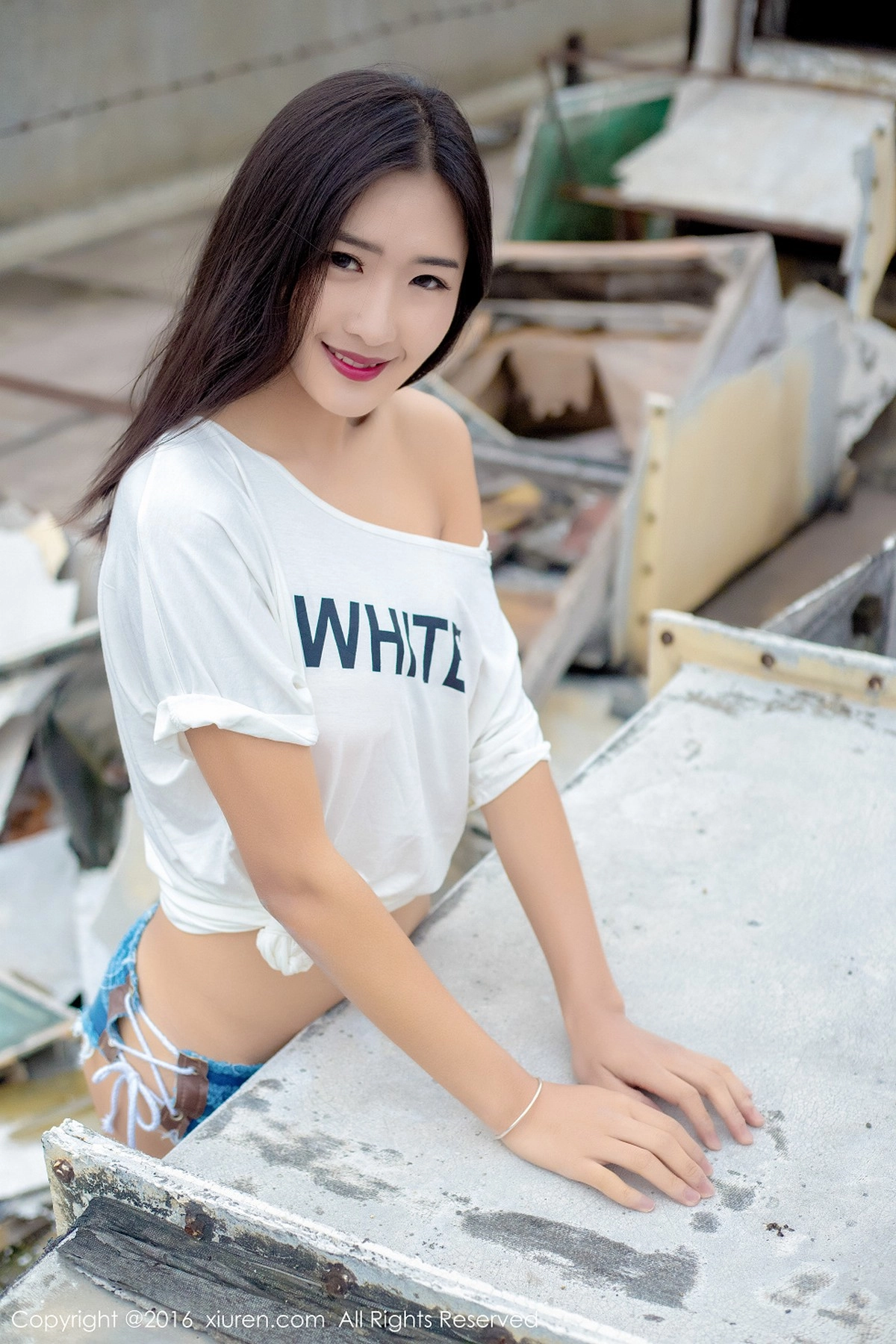 嫩模周琰琳LIN室外露天天台性感内衣黑色蕾丝袜迷人美腿写真49P-第1章-图片1