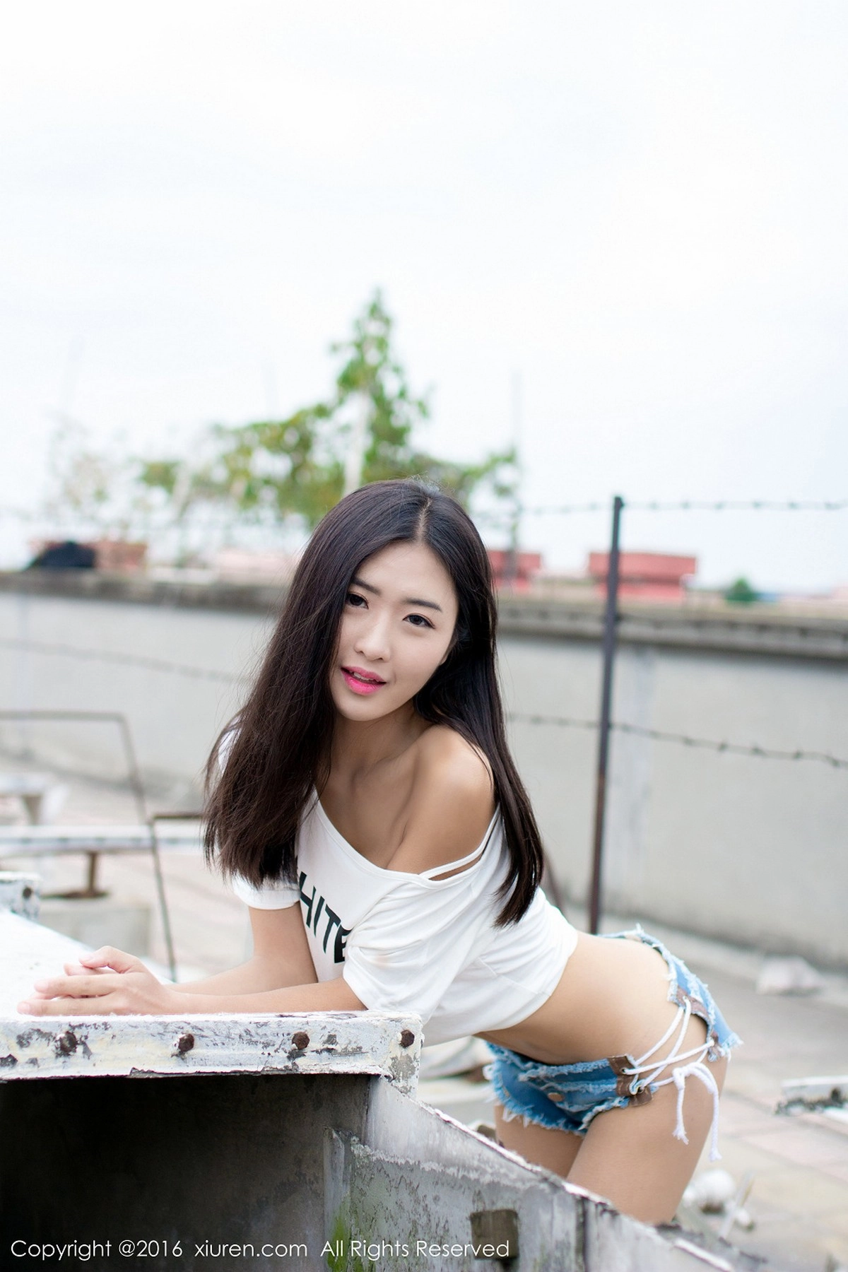 嫩模周琰琳LIN室外露天天台性感内衣黑色蕾丝袜迷人美腿写真49P-第1章-图片3