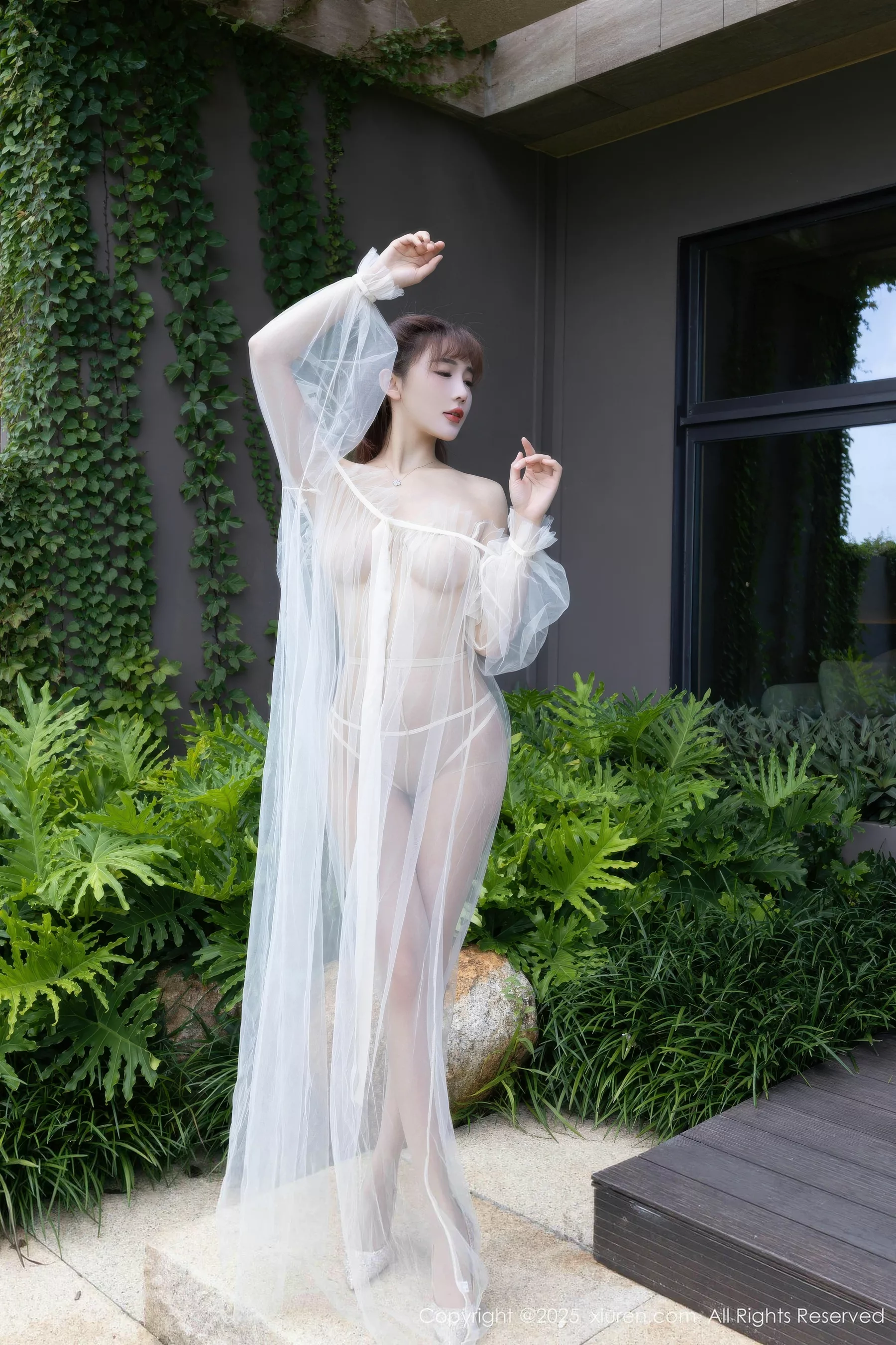 模特陆萱萱性感轻透白色薄纱配超薄肉丝秀柔美身姿惹火诱惑写真70P-第1章-图片4