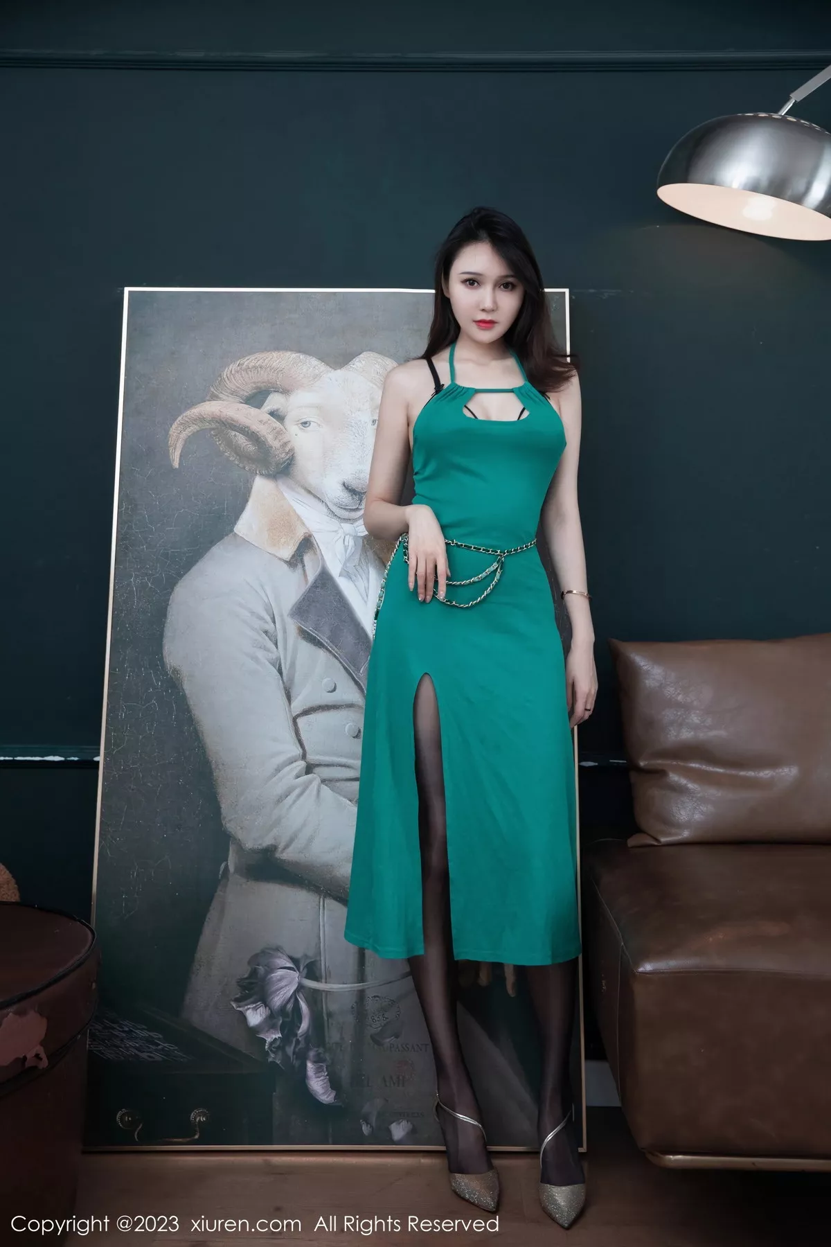 新人模特吴紫熙Fanny性感墨绿连衣长裙露黑色蕾丝内衣诱惑写真56P-第1章-图片2