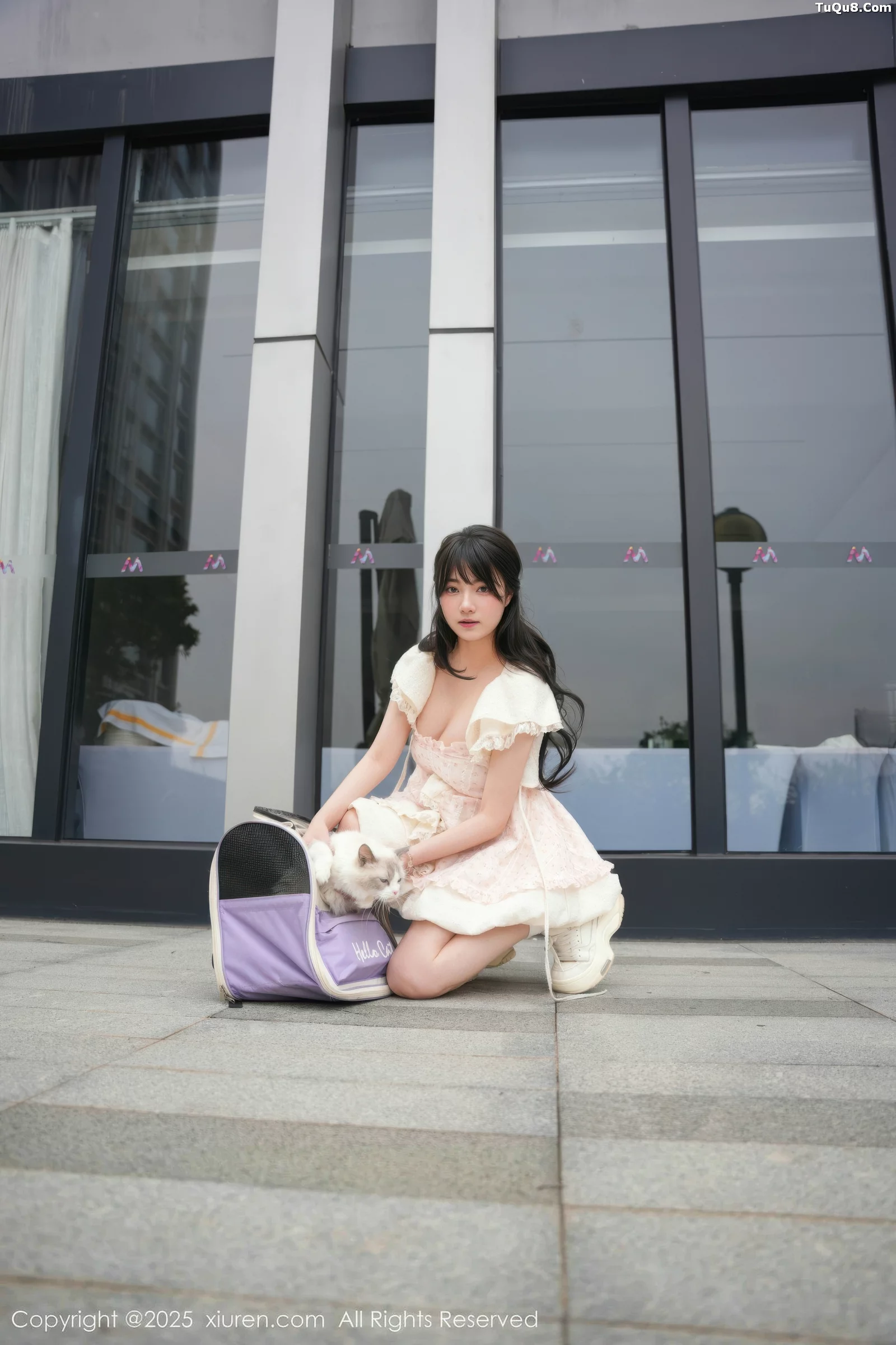 模特软情性感浅色连衣短裙配白色腿袜秀翘臀模特撩人诱惑写真75P-第1章-图片3