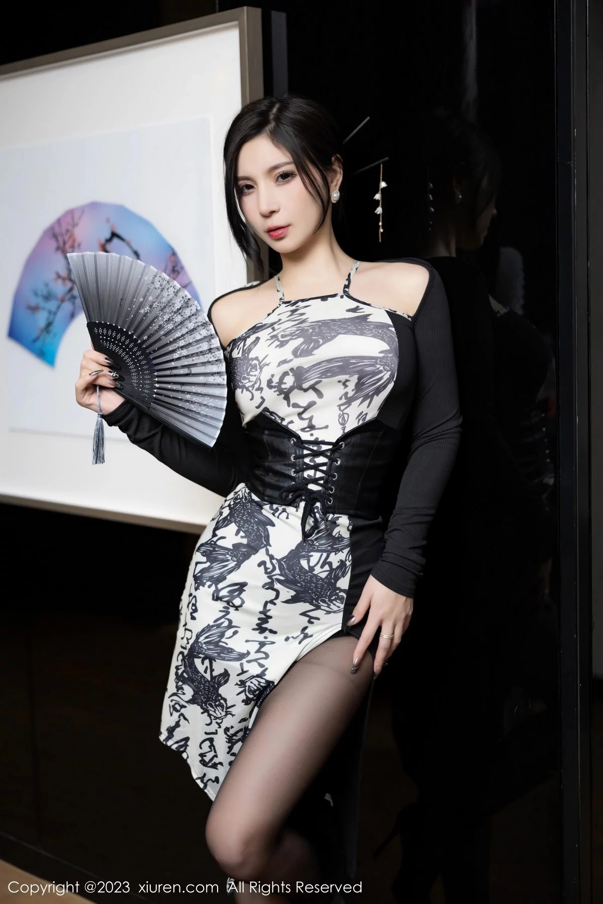 模特小蛮妖Yummy脱性感连衣裙露黑色内衣配超薄黑丝魅惑写真83P-第1章-图片2