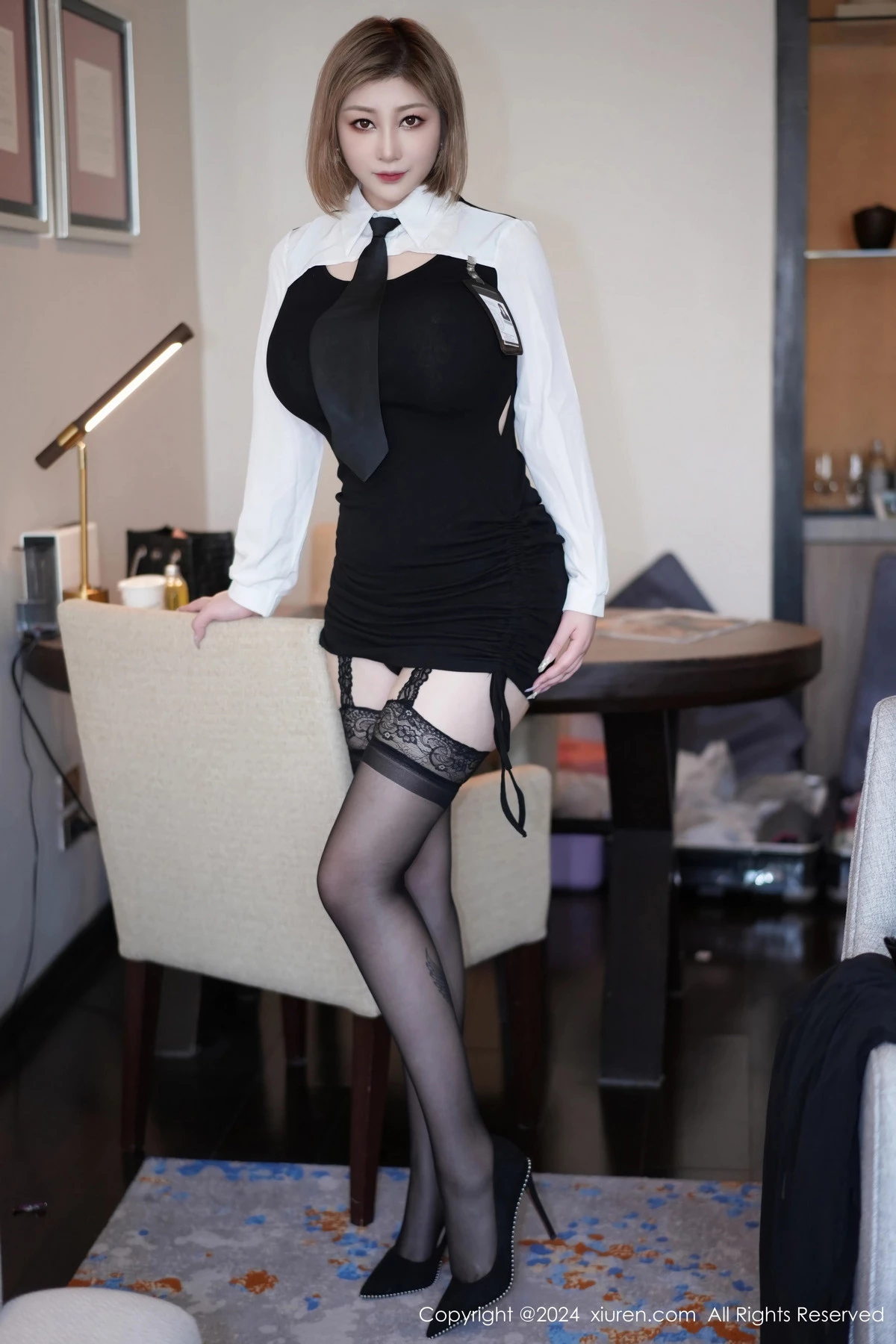 女神妲己_Toxic性感黑白情趣上衣配黑丝吊袜秀完美身材诱惑写真70P-第1章-图片1