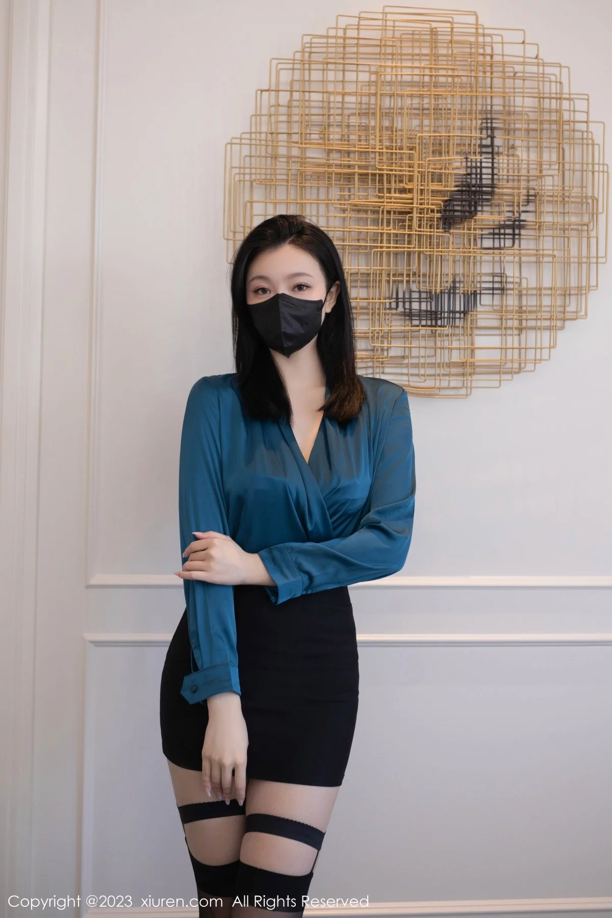 模特安然anran蓝色上衣配黑短裙露紫色内衣秀曼妙身姿诱惑写真80P-第1章-图片2