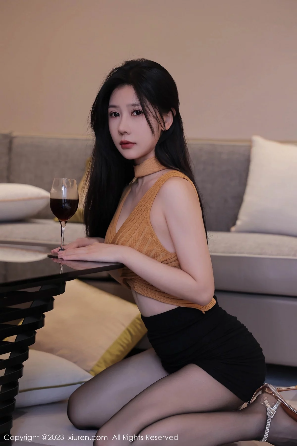 模特尹甜甜半脱露性感咖啡色蕾丝内衣配超薄黑丝惹火诱惑写真82P-第1章-图片2