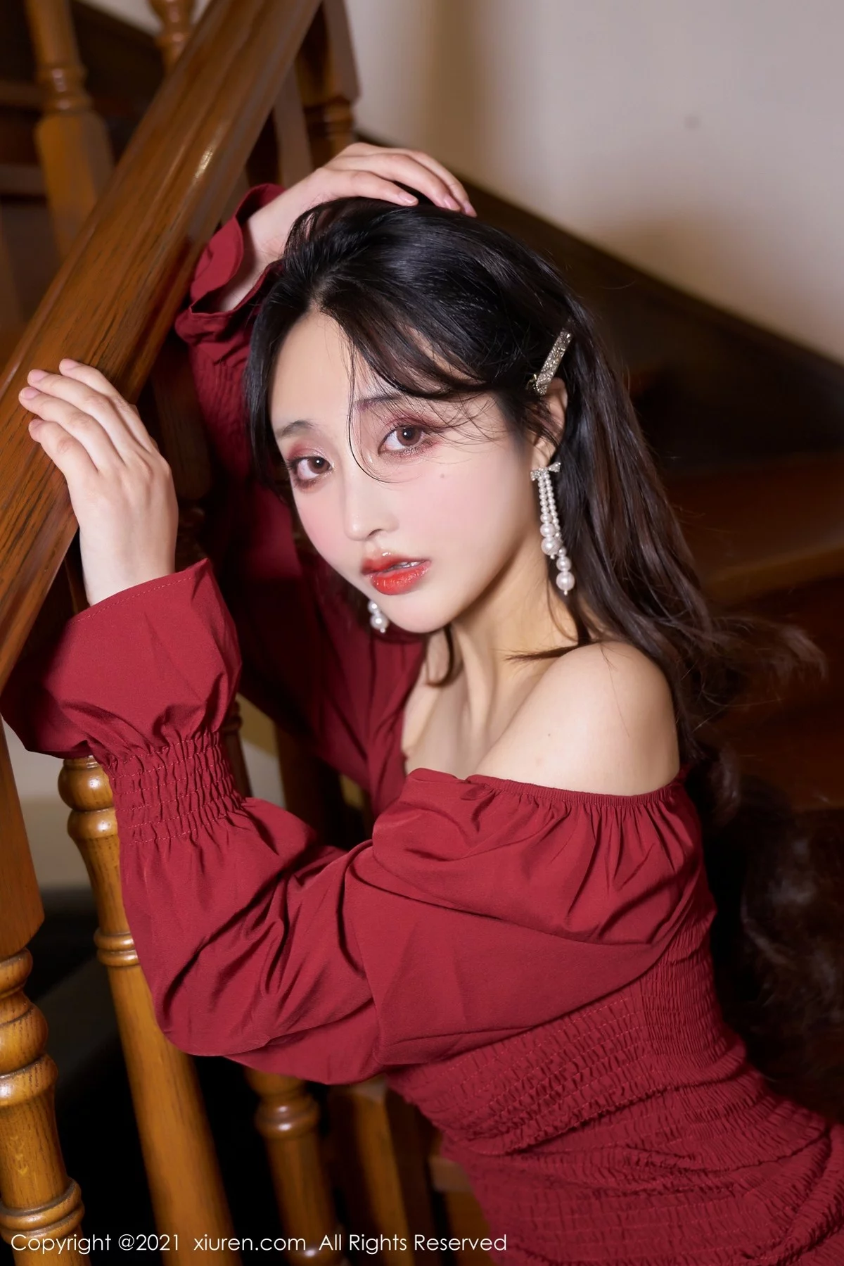 嫩模林子欣Freya心愿旅拍深V抹胸短裙配开档黑丝裤袜诱惑写真70P-第1章-图片2
