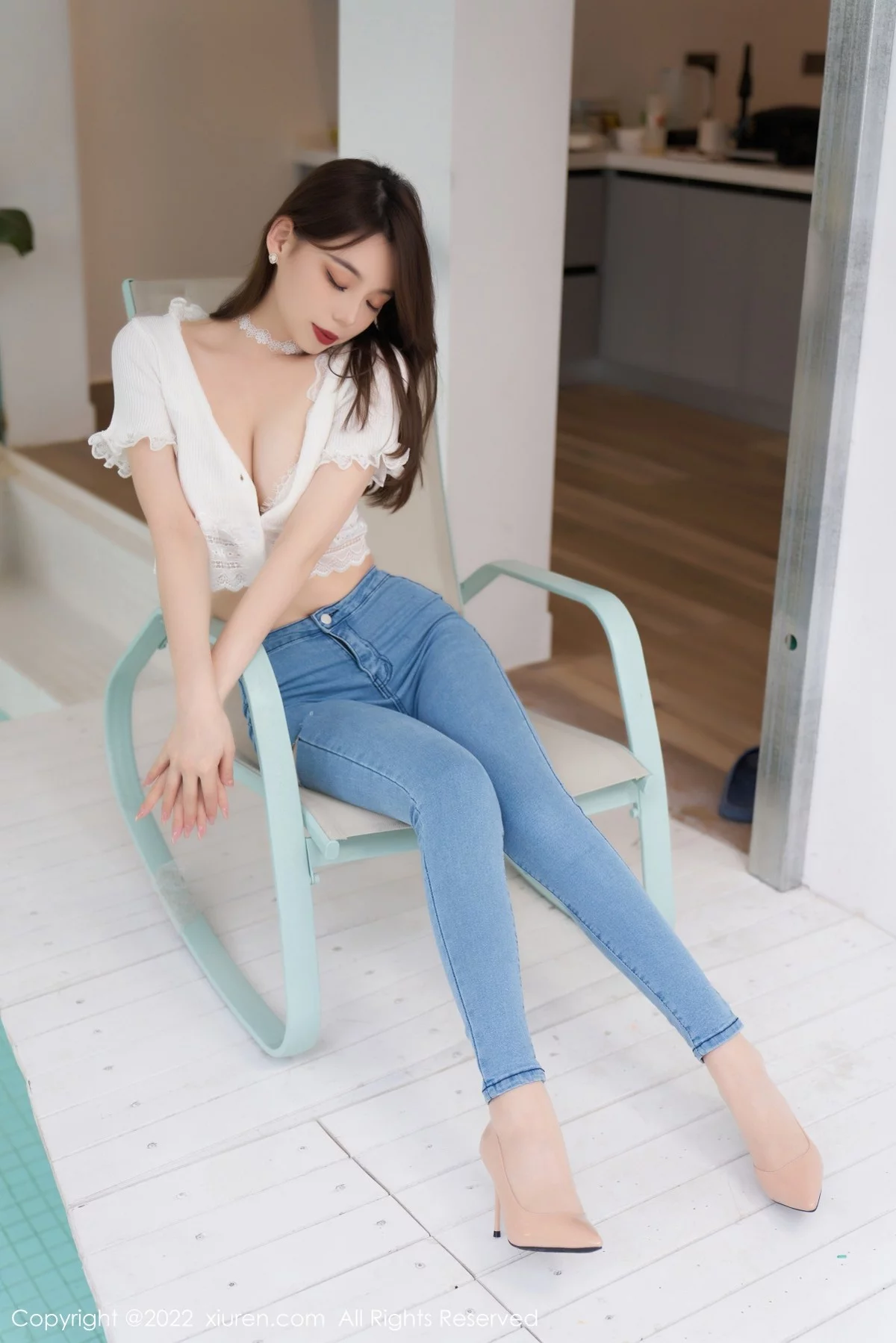 模特言沫私房脱牛仔裤露白色蕾丝内衣秀惹火身材极致诱惑写真62P-第1章-图片2