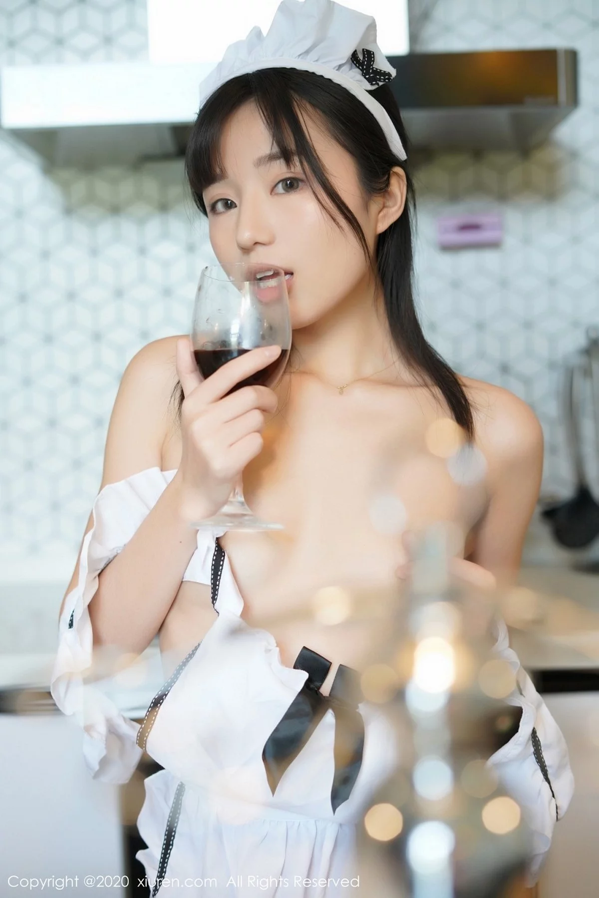 嫩模仓井优香居家厨娘主题私房白色女仆装配丁字裤惹火诱惑写真37P-第1章-图片3
