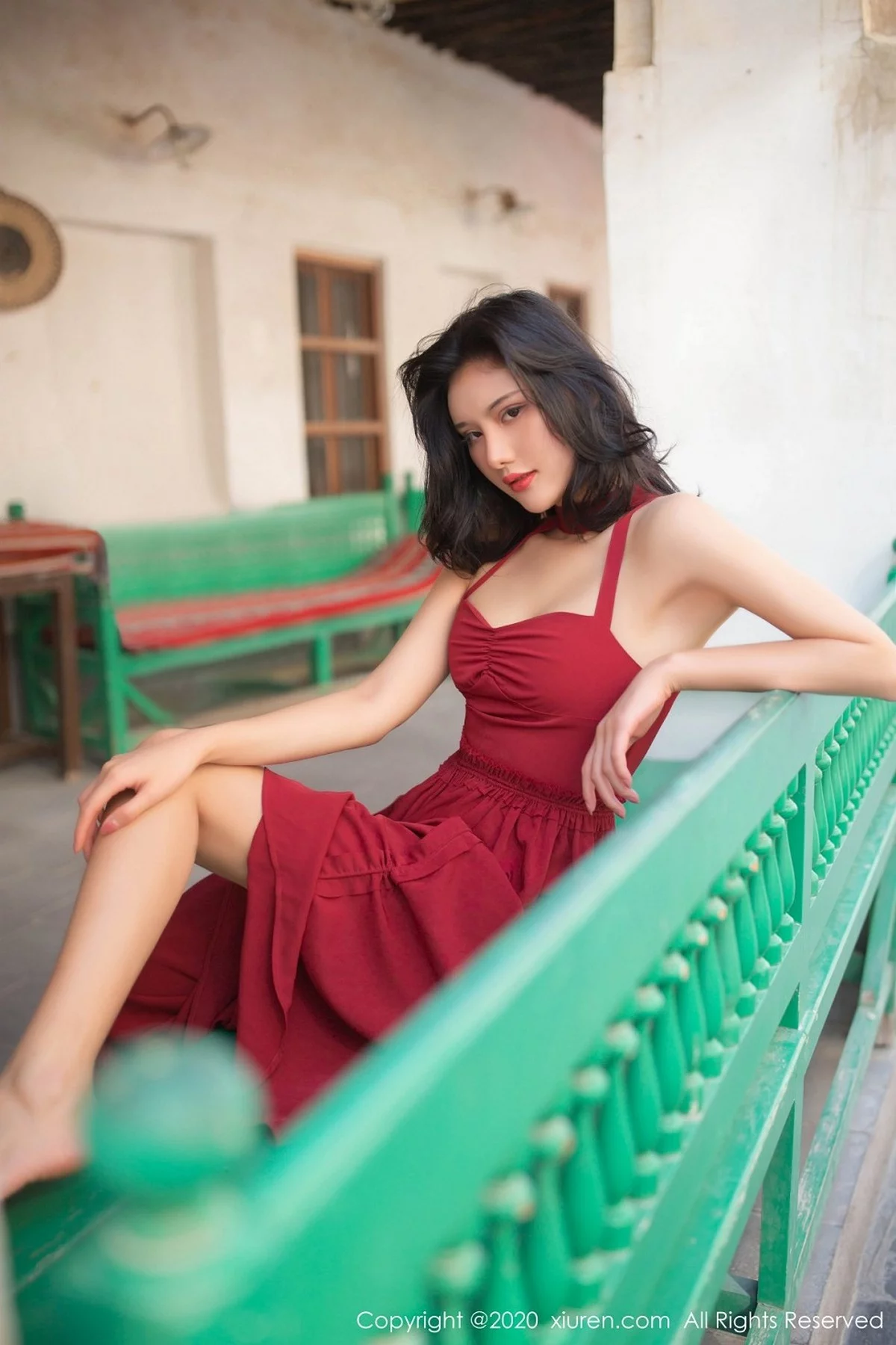 嫩模就是阿朱啊私房性感红色长裙半脱真空露豪乳翘臀诱惑写真68P-第1章-图片1
