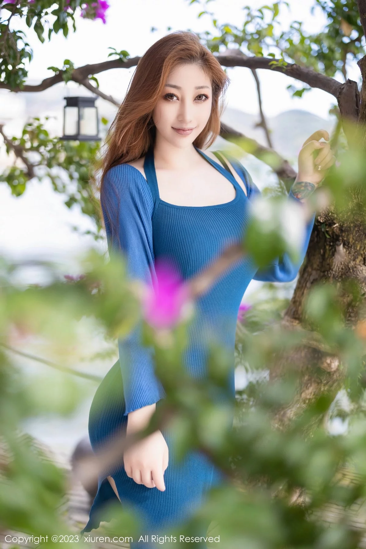 女神妲己_Toxic性感蓝色连衣短裙低胸秀完美身材丰腴诱惑写真72P-第1章-图片1