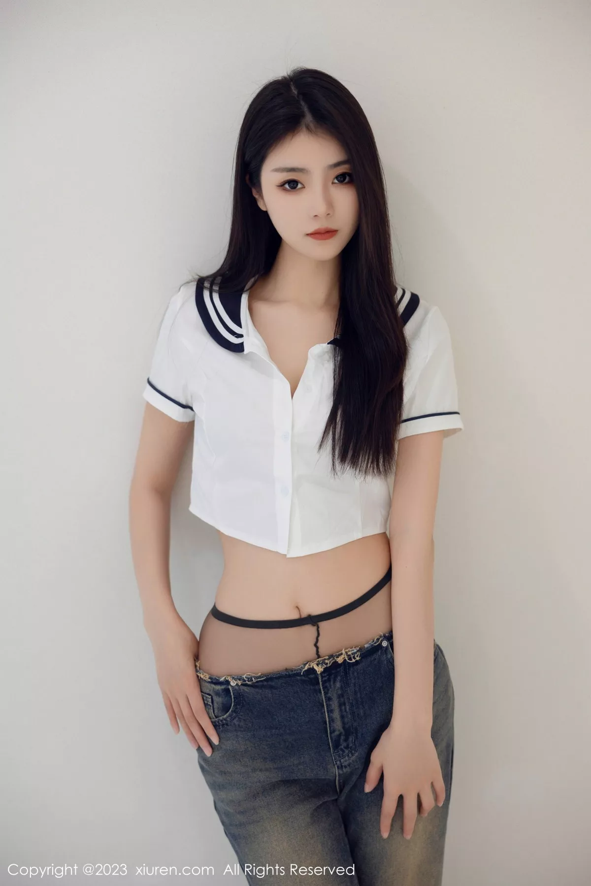 模特可乐Vicky白色上衣配牛仔裤露超薄黑丝秀曼妙身姿诱惑写真82P-第1章-图片2