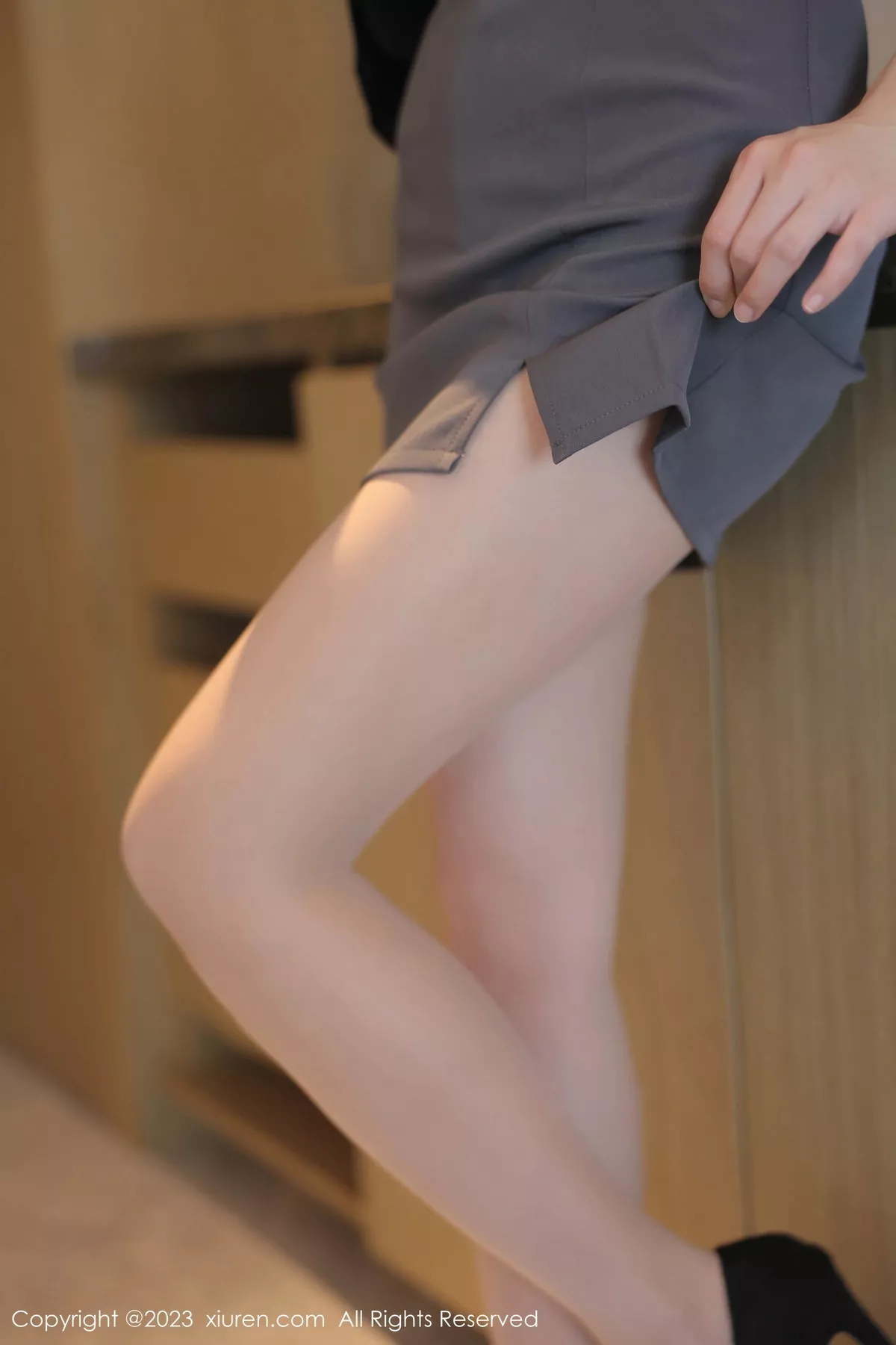 模特唐宁宁私房性感白色蕾丝内衣配超薄肉丝秀丰腴身姿诱惑写真85P-第1章-图片2