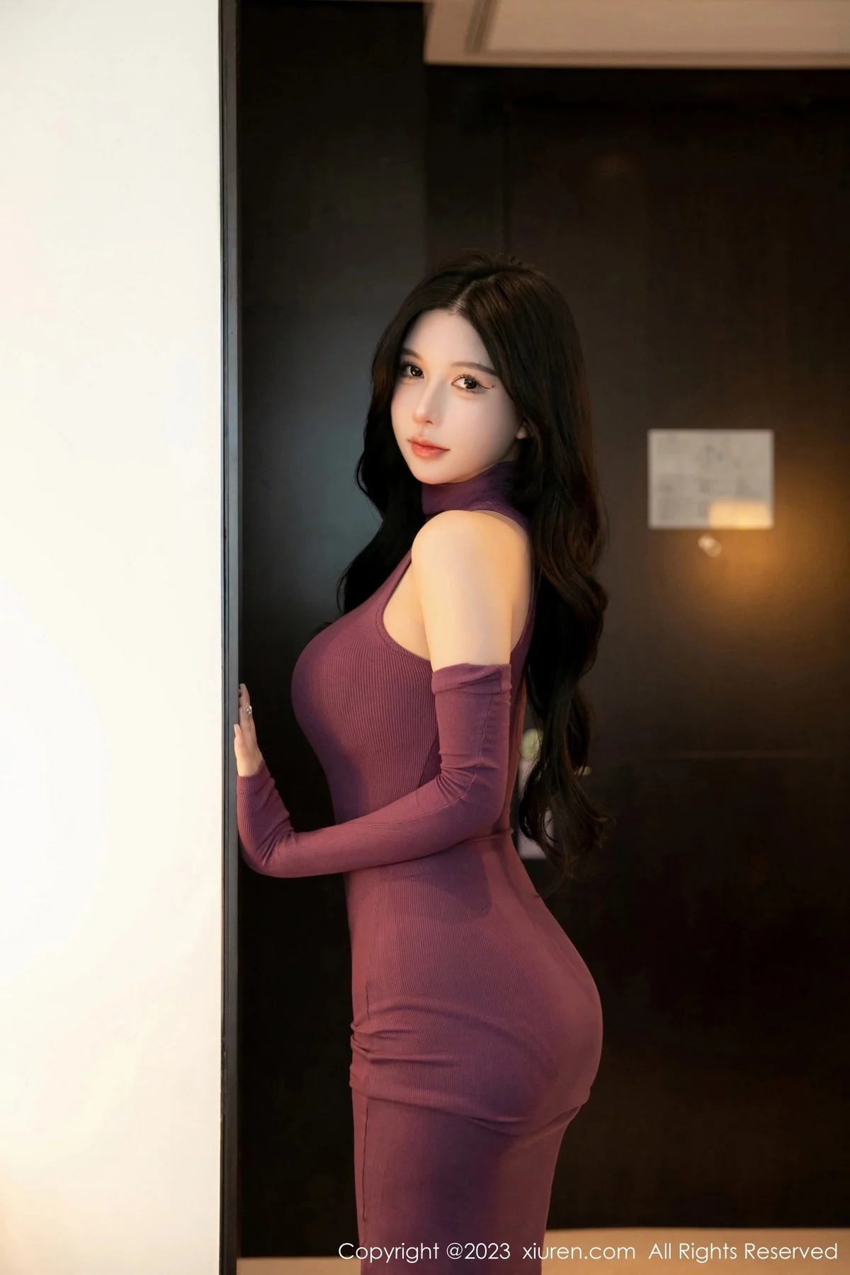 模特林珊珊性感暗红色收身连衣裙露红色轻透内衣完美诱惑写真100P-第1章-图片2