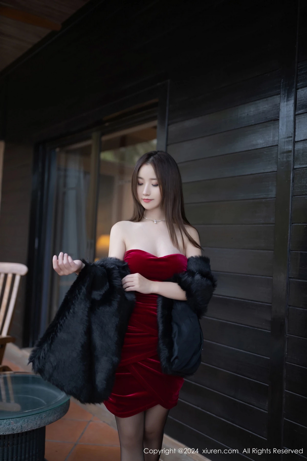 模特杏子Yada性感红色连衣短裙露黑色内衣秀曼妙身姿诱惑写真82P-第1章-图片3