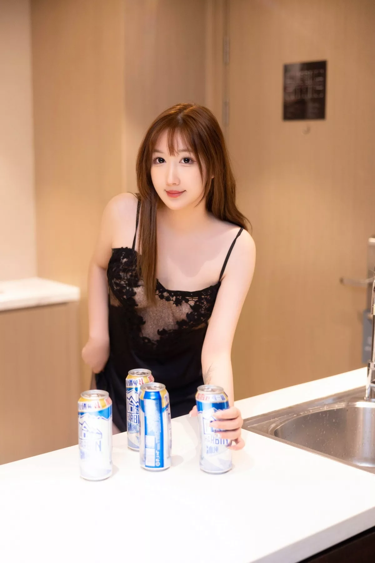 模特江真真私房浴室性感黑色薄纱吊带短裙配超薄黑丝诱惑写真88P-第1章-图片3