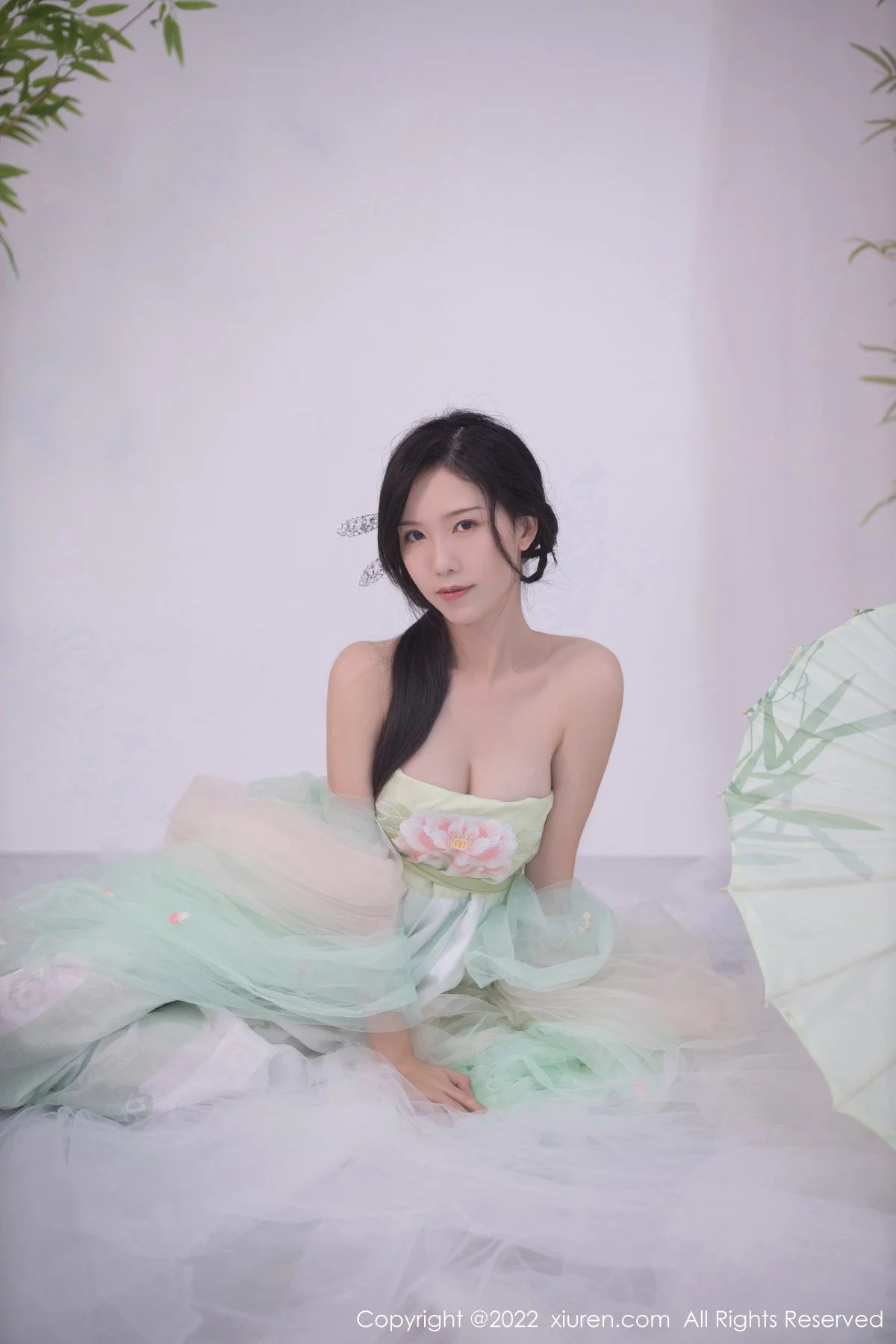 模特利世私房性感淡绿色轻透古装服饰透视秀火辣身材诱惑写真72P-第1章-图片2
